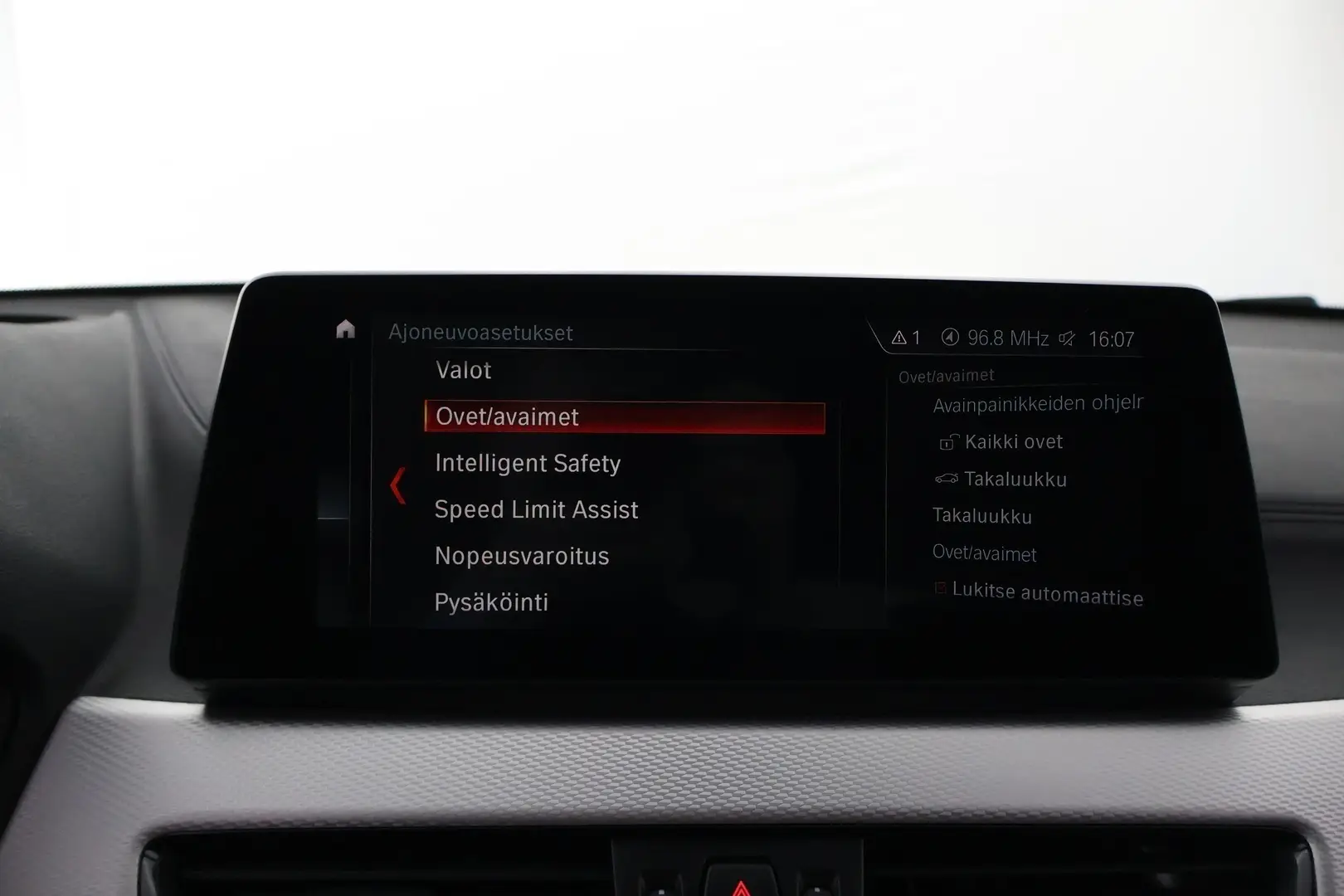 Car Image - 6dHHStFyhSTMvLgzoeQBDR