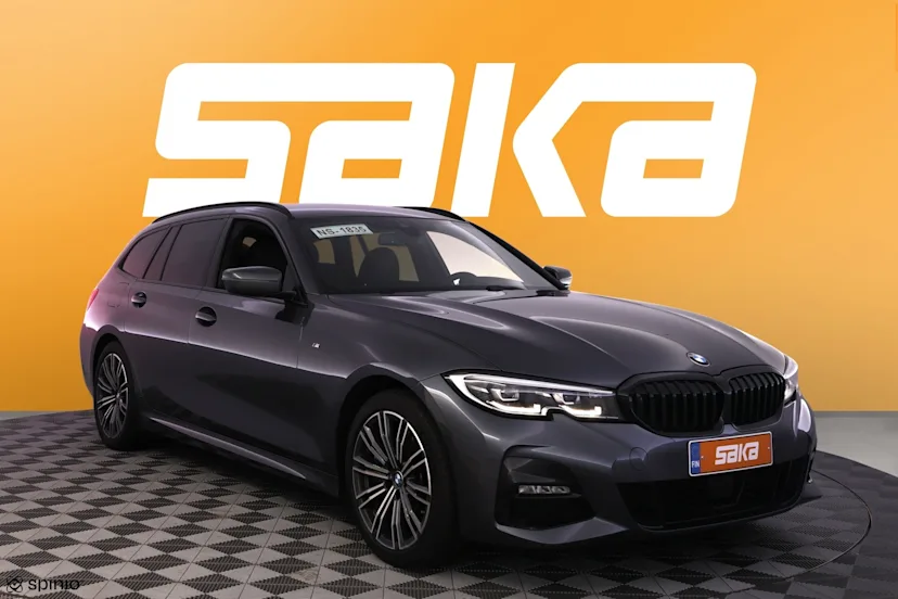 BMW 330