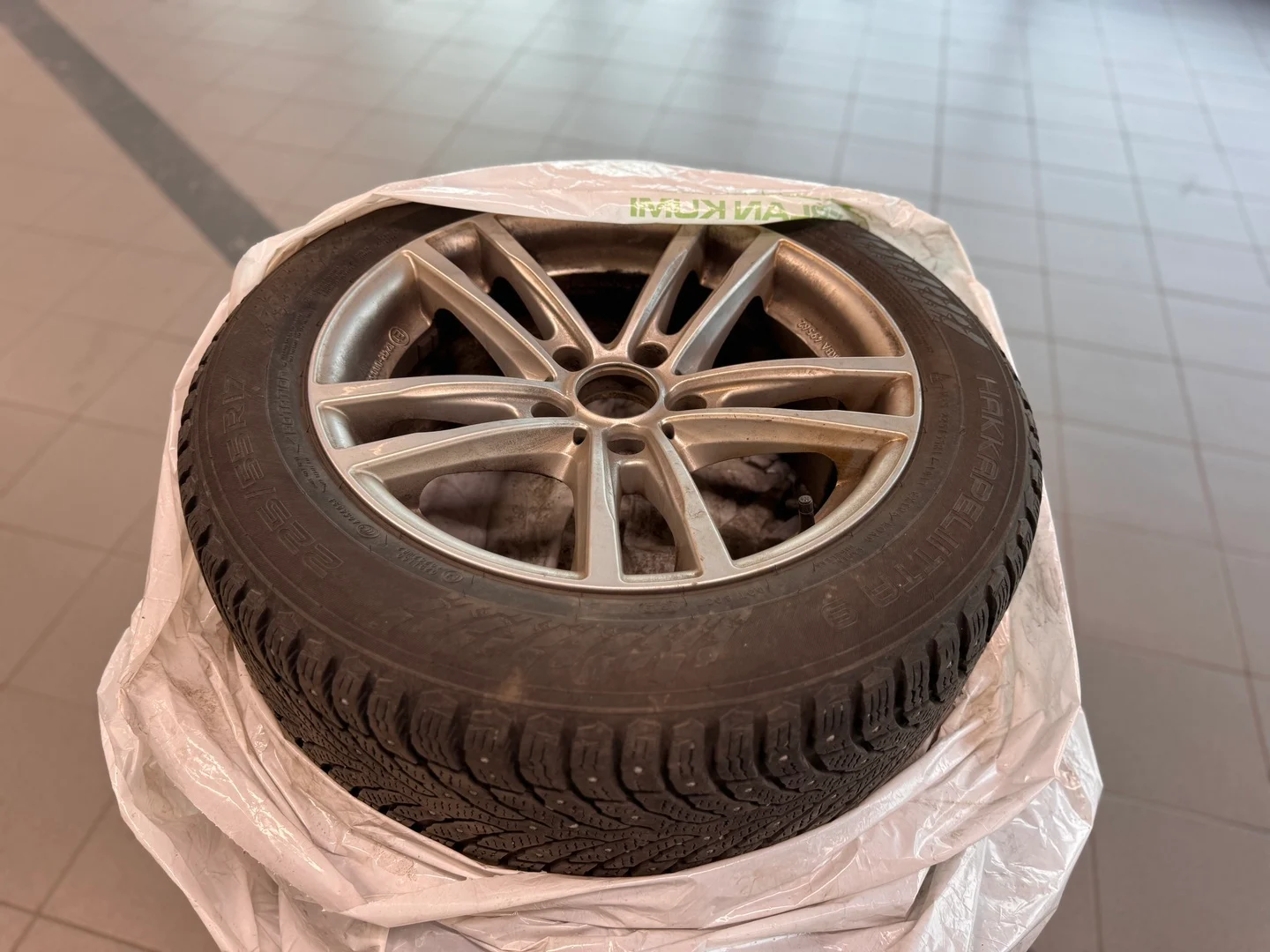 Car Image - 7ahJbSKI2Th2dAyqur3m69