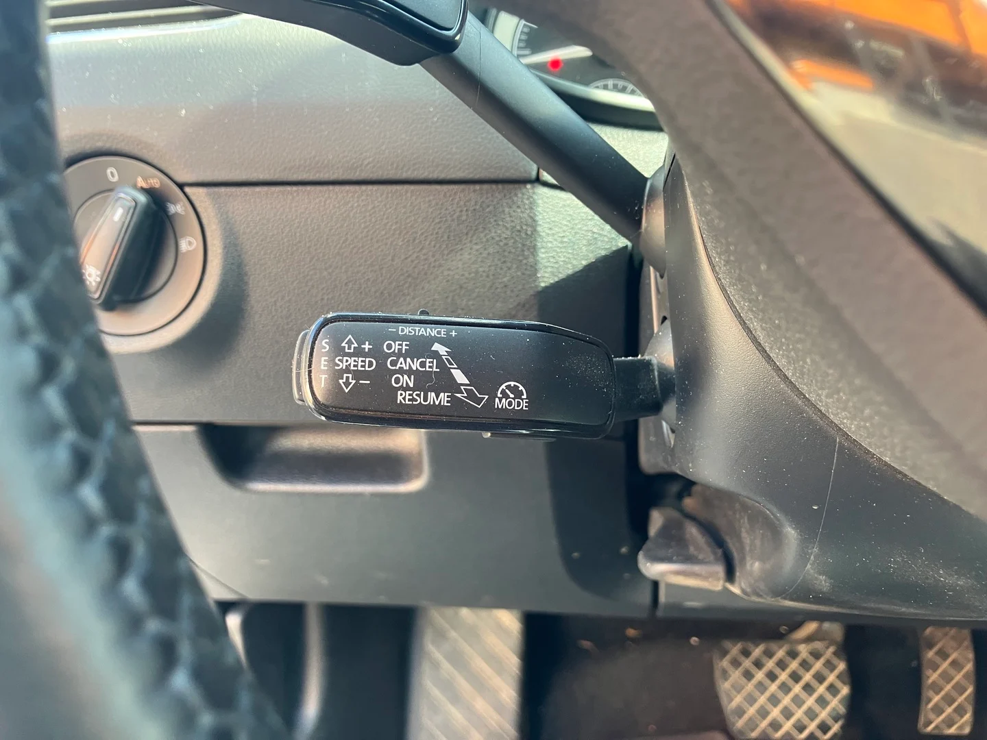 Car Image - 6Wi0IzmUYYn4NZwi6ZUrgv
