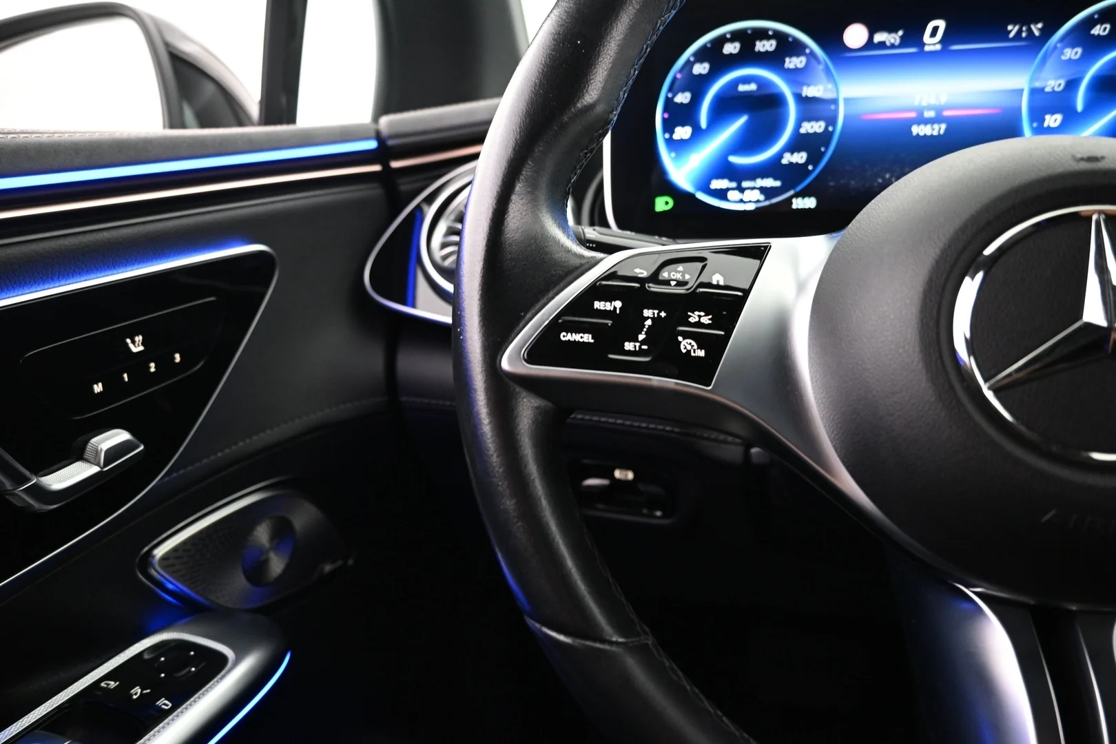 Car Image - 784fjRmWuwCAui8ux1mjwk