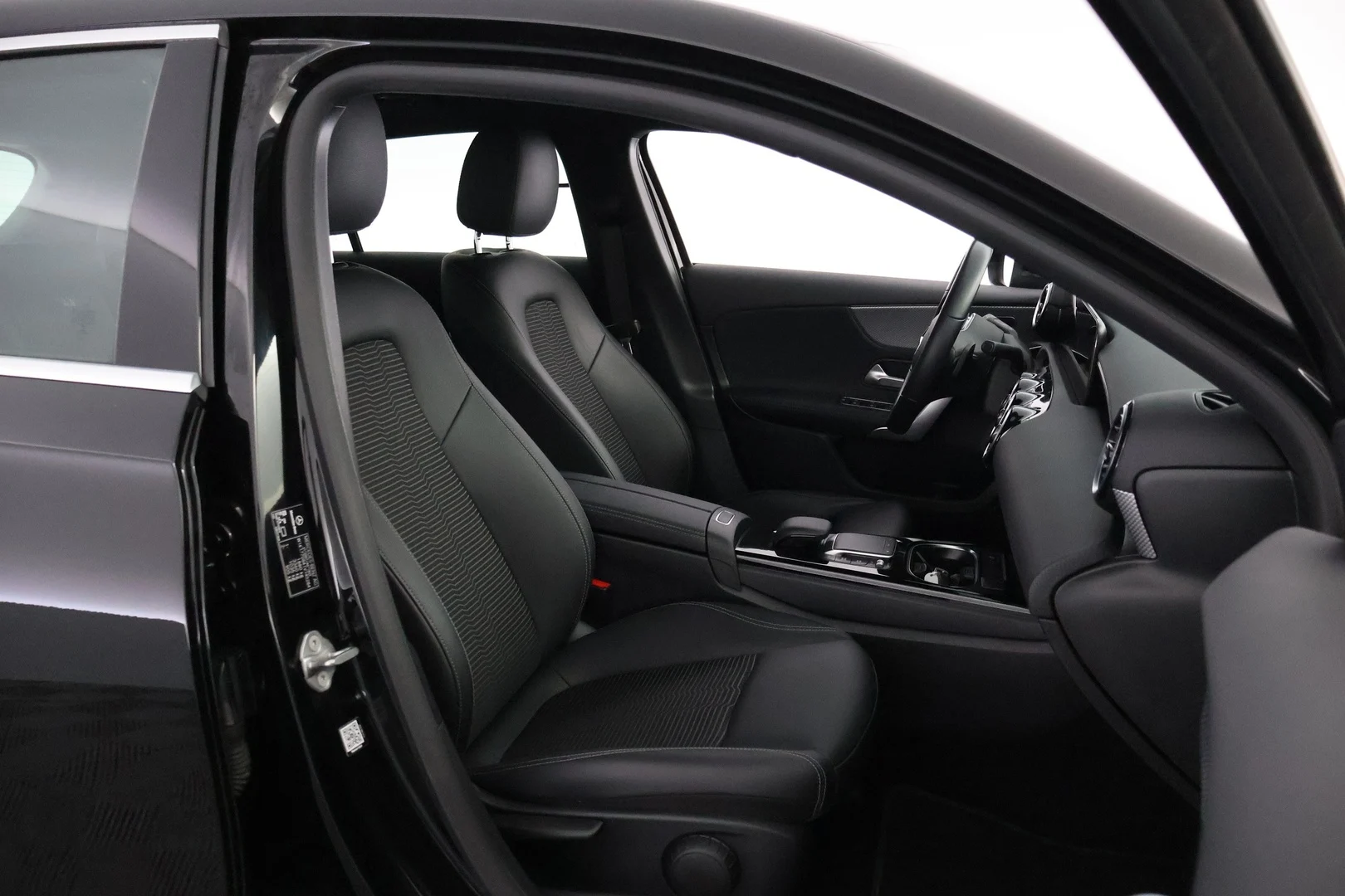 Car Image - 76dRhG1xkOKVwII6nL3oFS