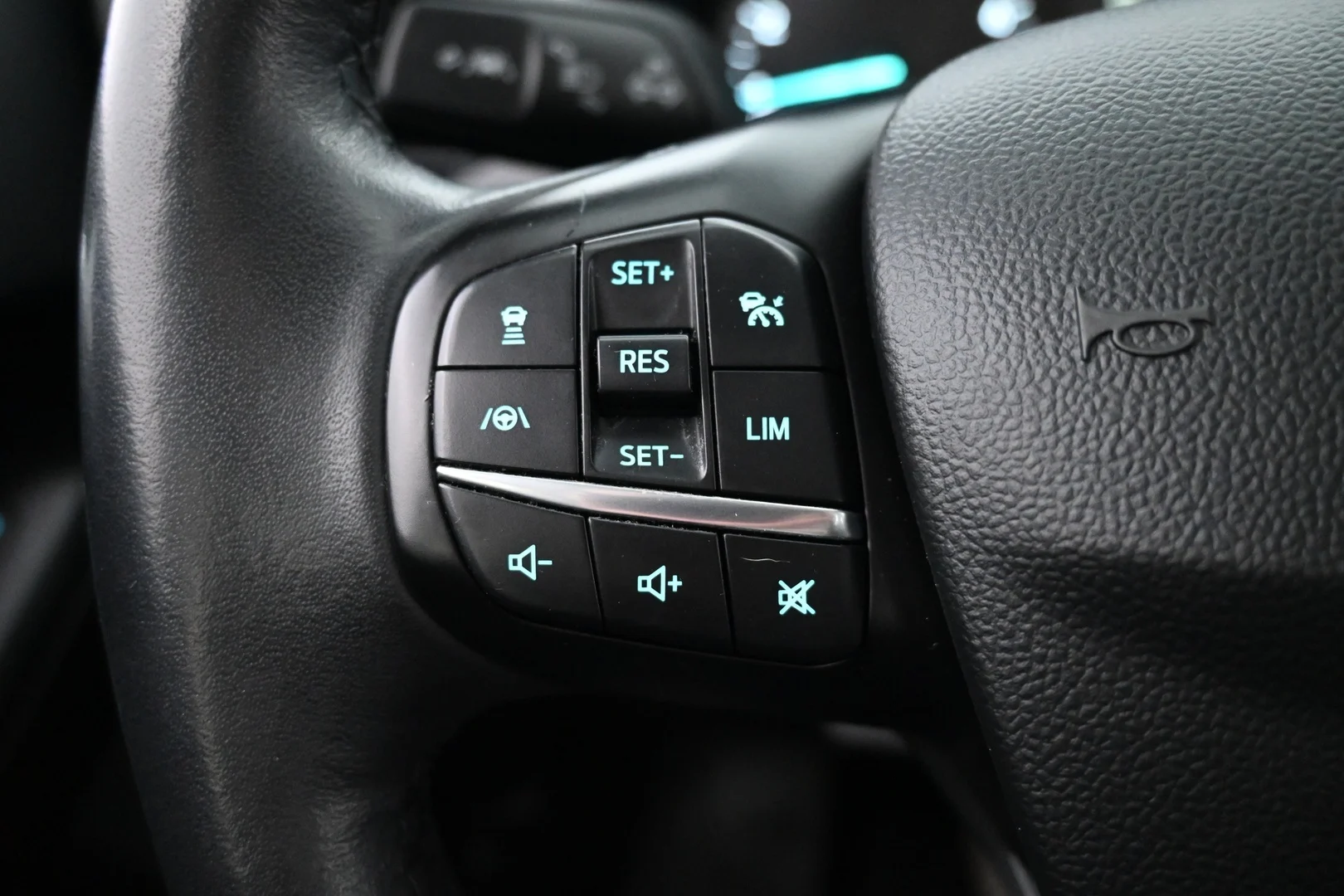 Car Image - 20DaRFrVug2BgdBYiwq86Z
