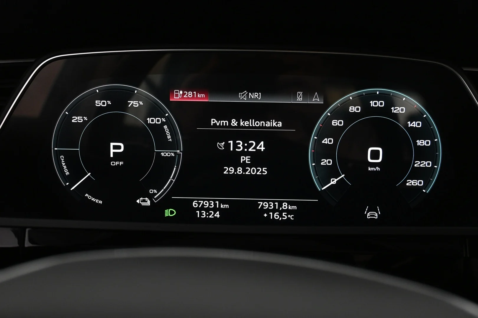 Car Image - 6Y49SiNa64hyRxZlMJsM6W