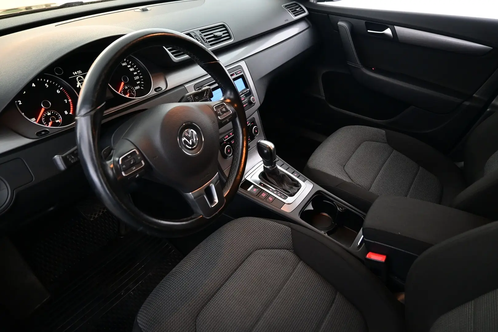Car Image - 62XdmReVWkHXHek7SjE8O0