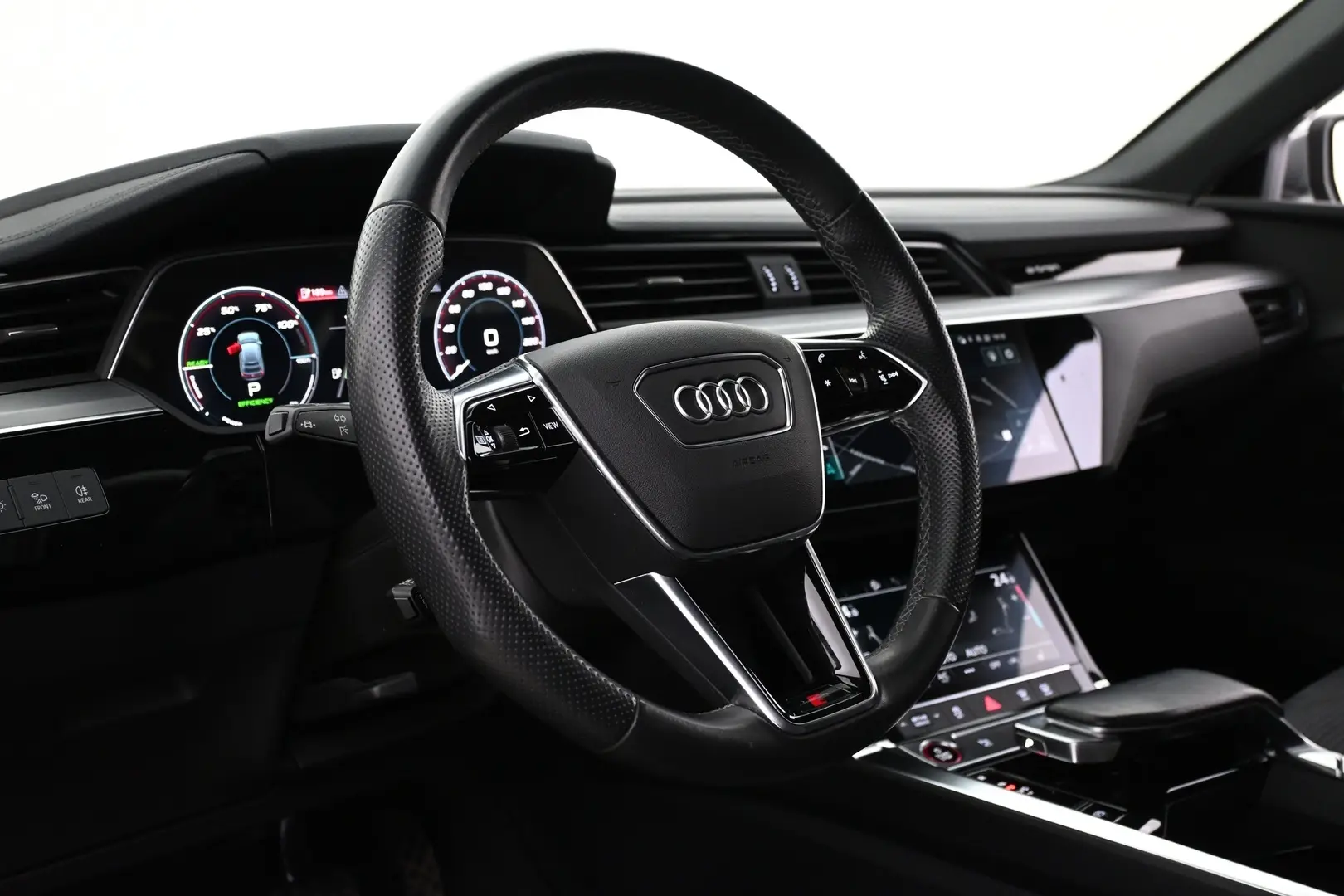 Car Image - 4X8xLnQ8QUtD80XSZg9J3k