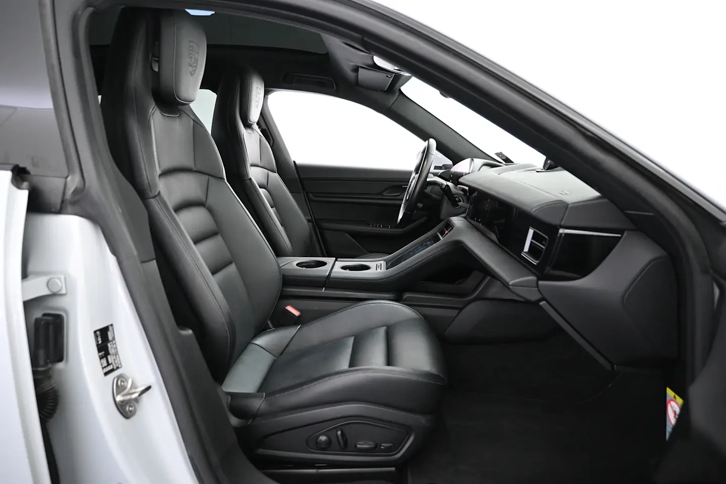 Car Image - 5P6pPpP8TvHTZp5pgV672S