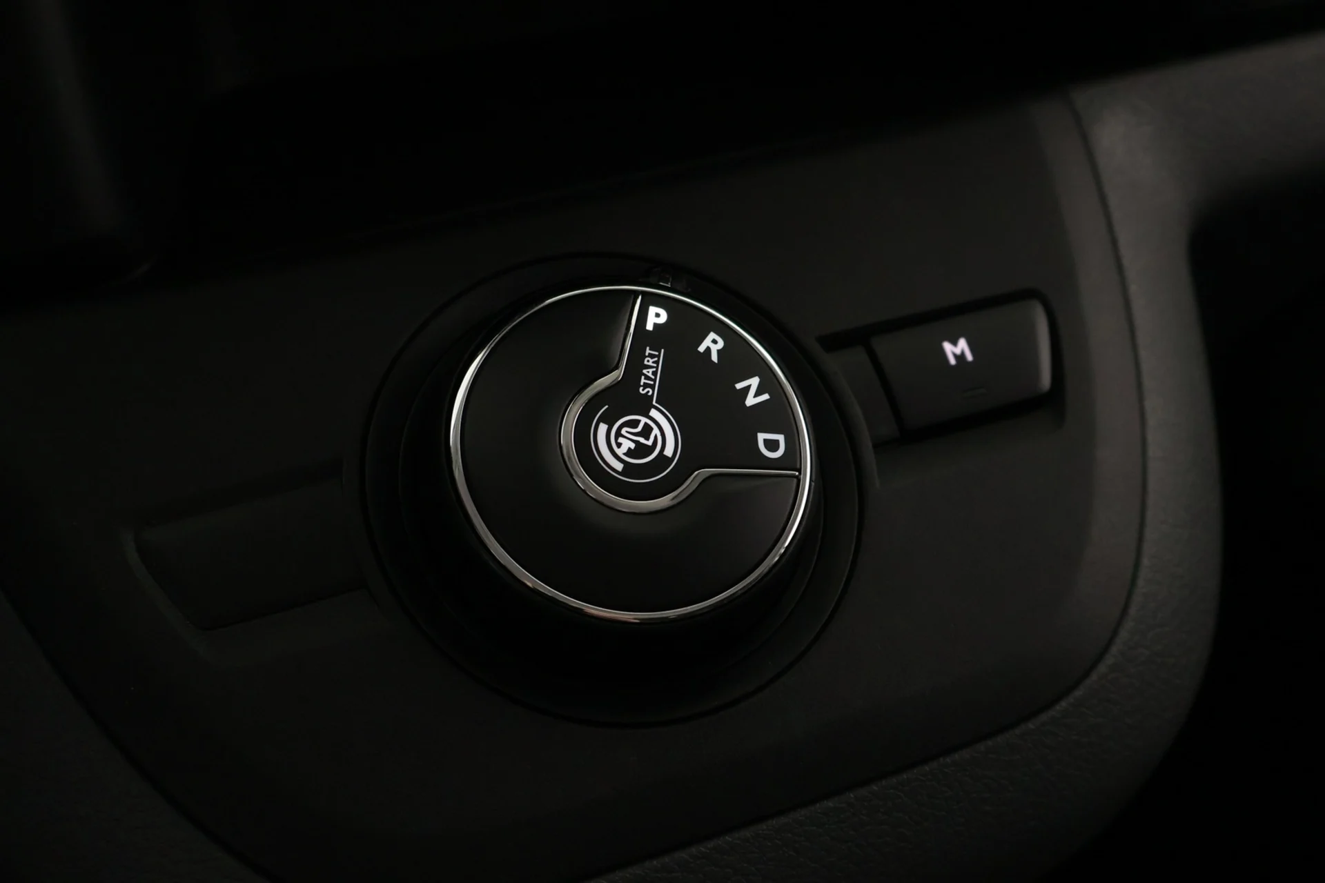 Car Image - 4ypYDqXEJR1HDFZ4JX2Ms5