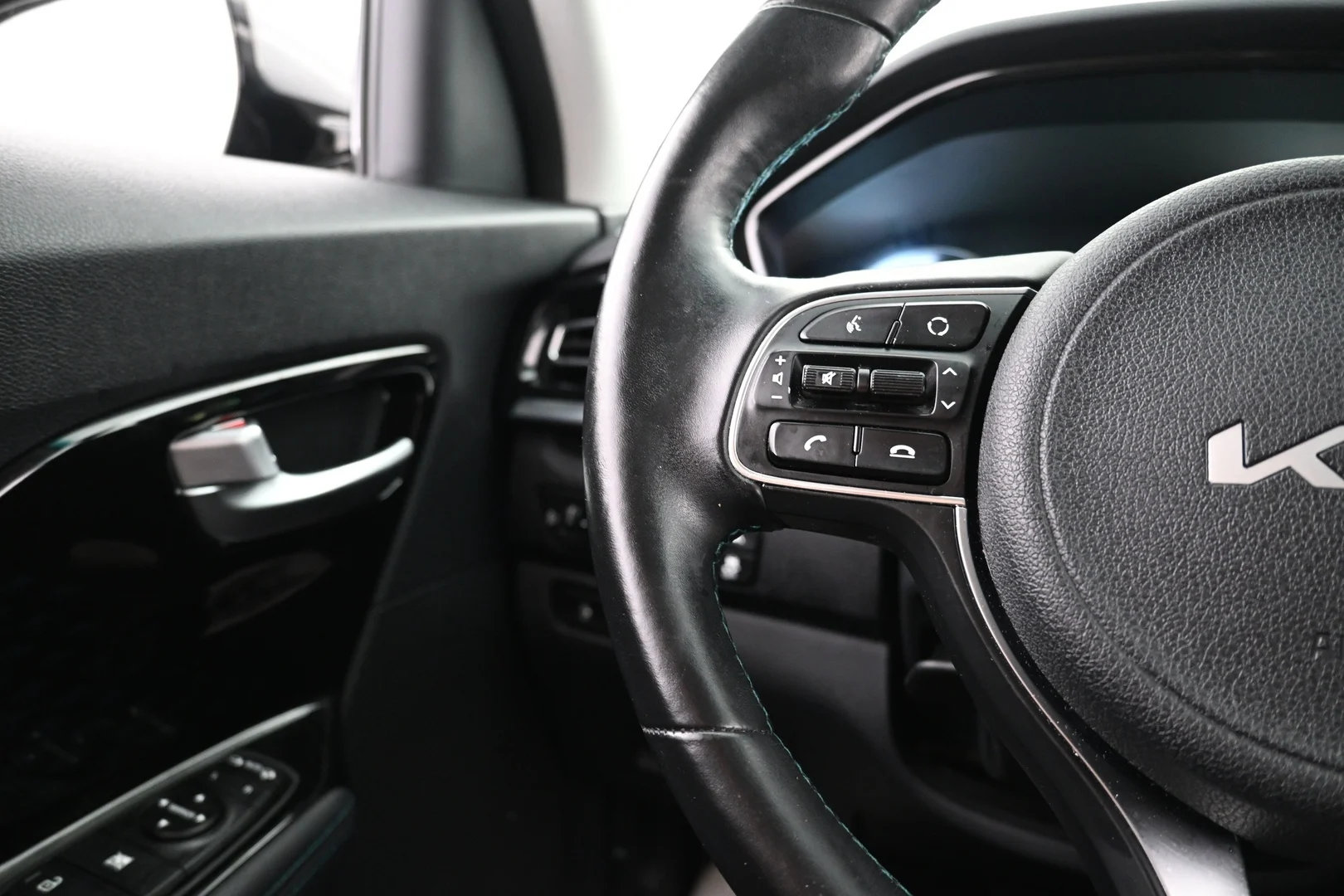 Car Image - DayqE7GuJiqokbAOkVQ4H