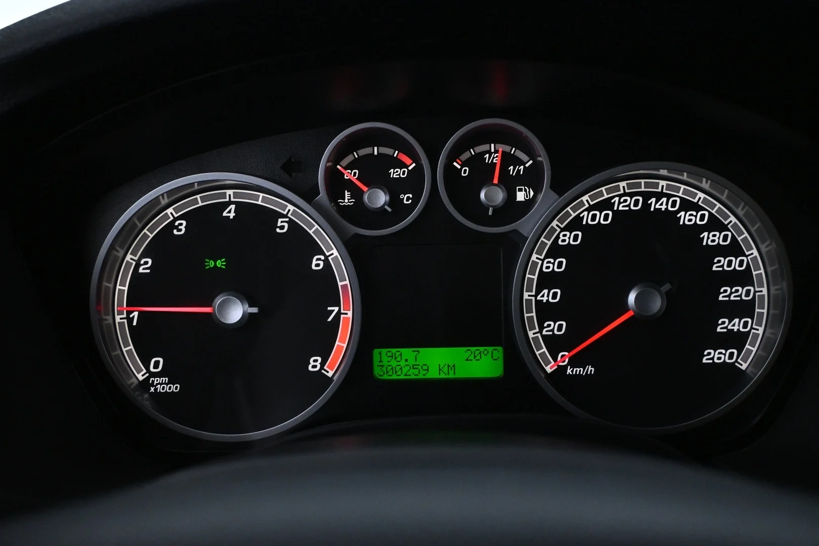 Car Image - 3H6ZQqAL7E9rEQfzlQnj2c