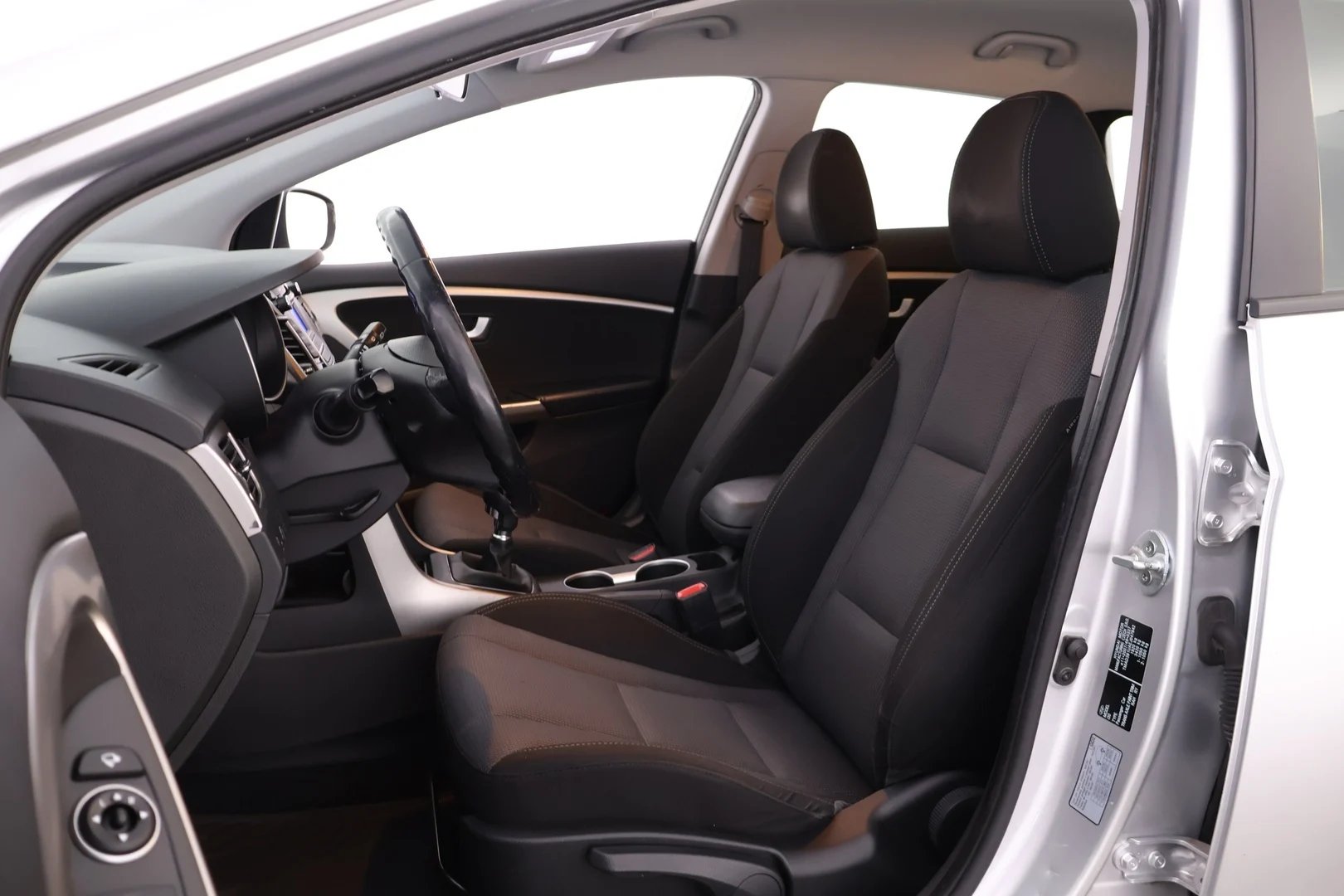 Car Image - USZcLpdPufuz5yi1TlbHN