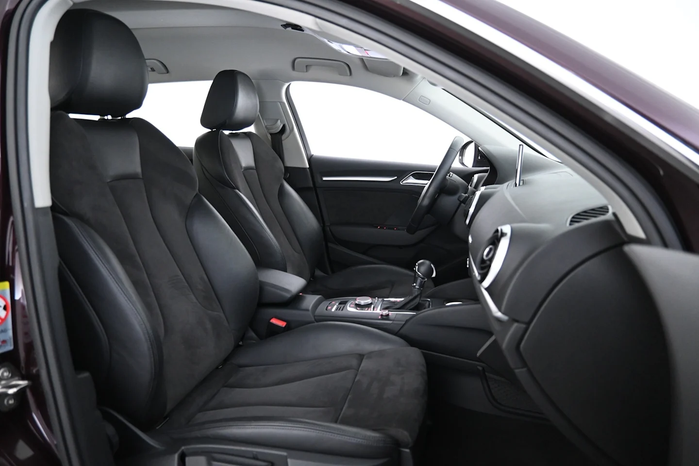 Car Image - 10rcwYM9ehp8zBTL3l7nOE