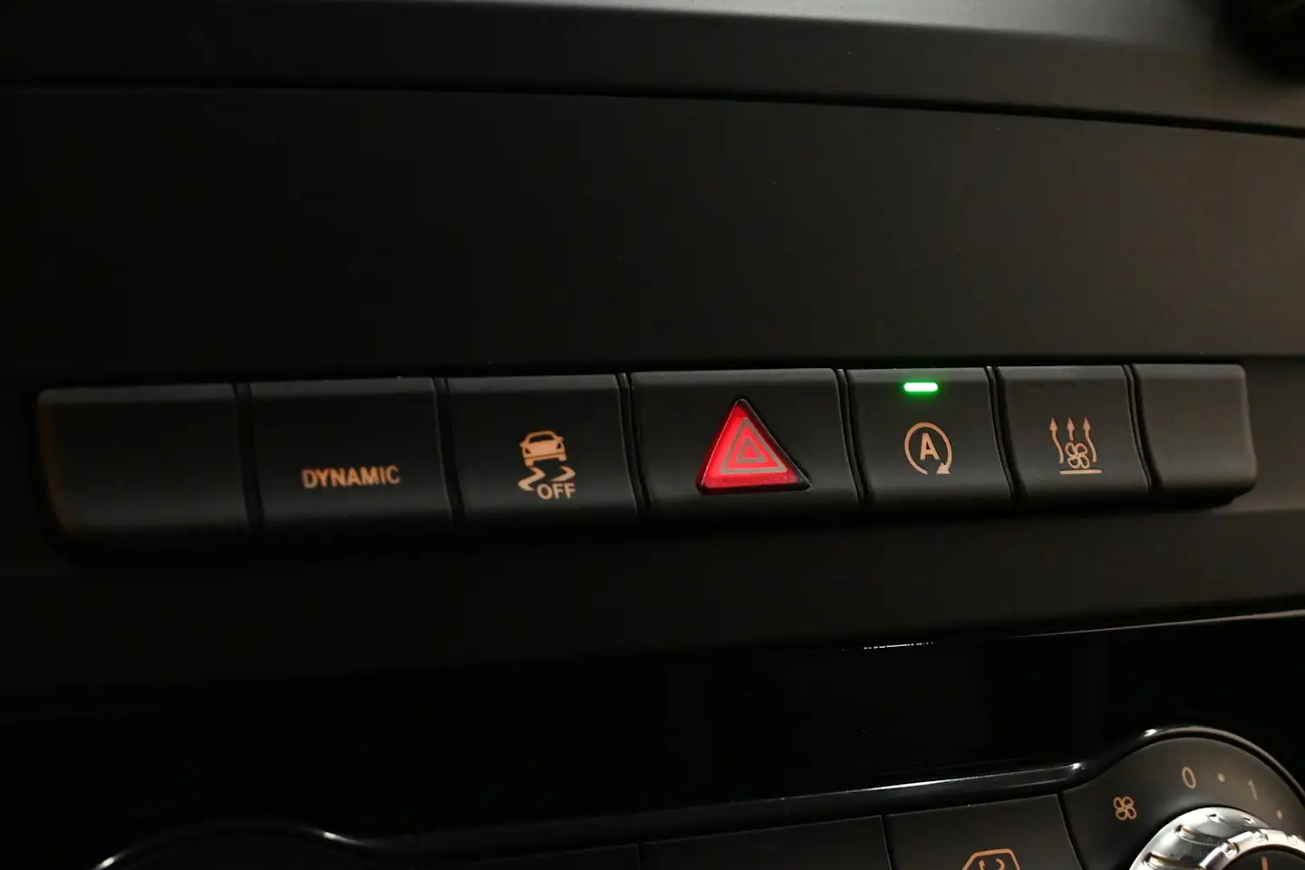 Car Image - 6e12SwmDnWu769yUGCYequ