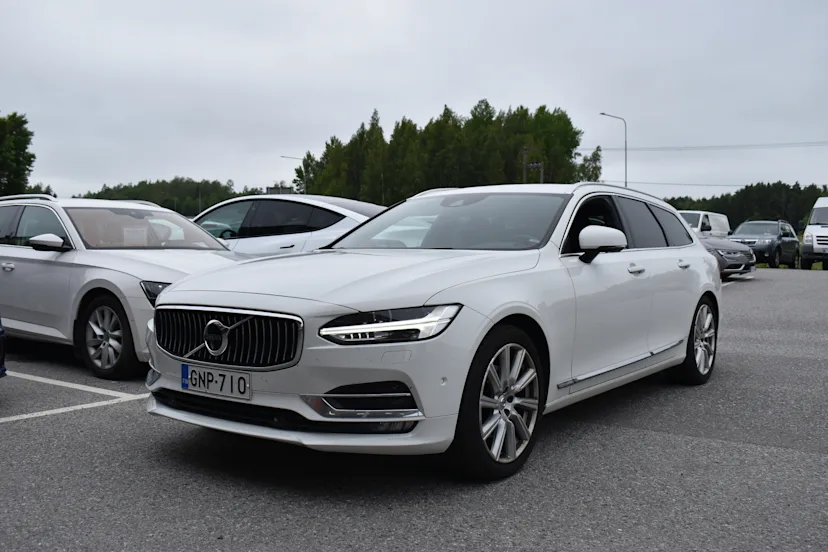 Volvo V90