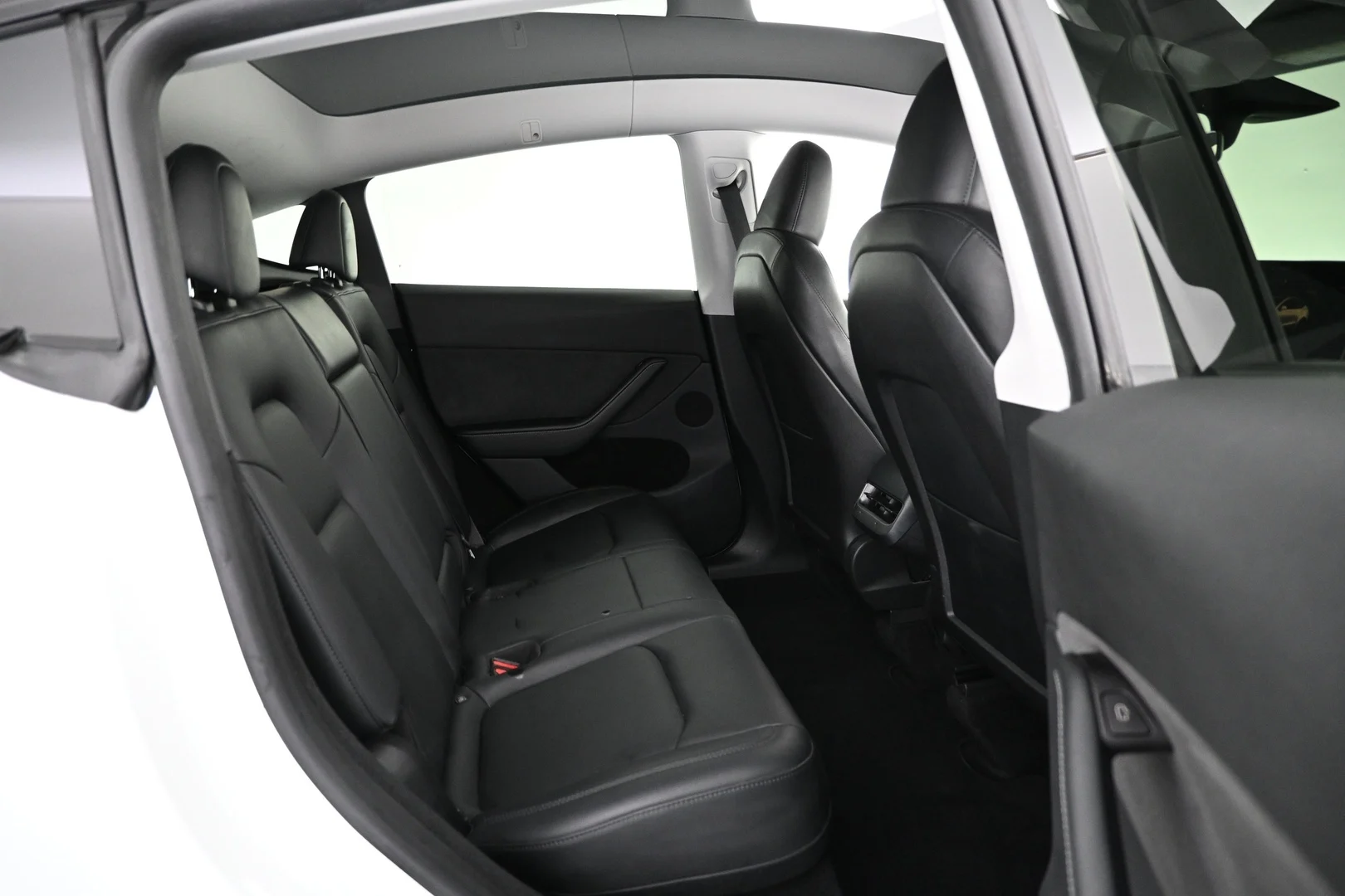 Car Image - 74xqPfubU3zlbIKWsb6iZy