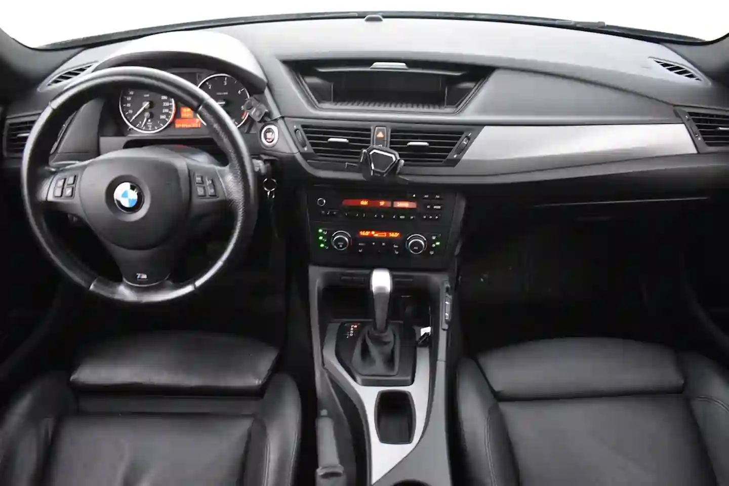 Car Image - 4nBsqiNdIBJt220qY41Tkh