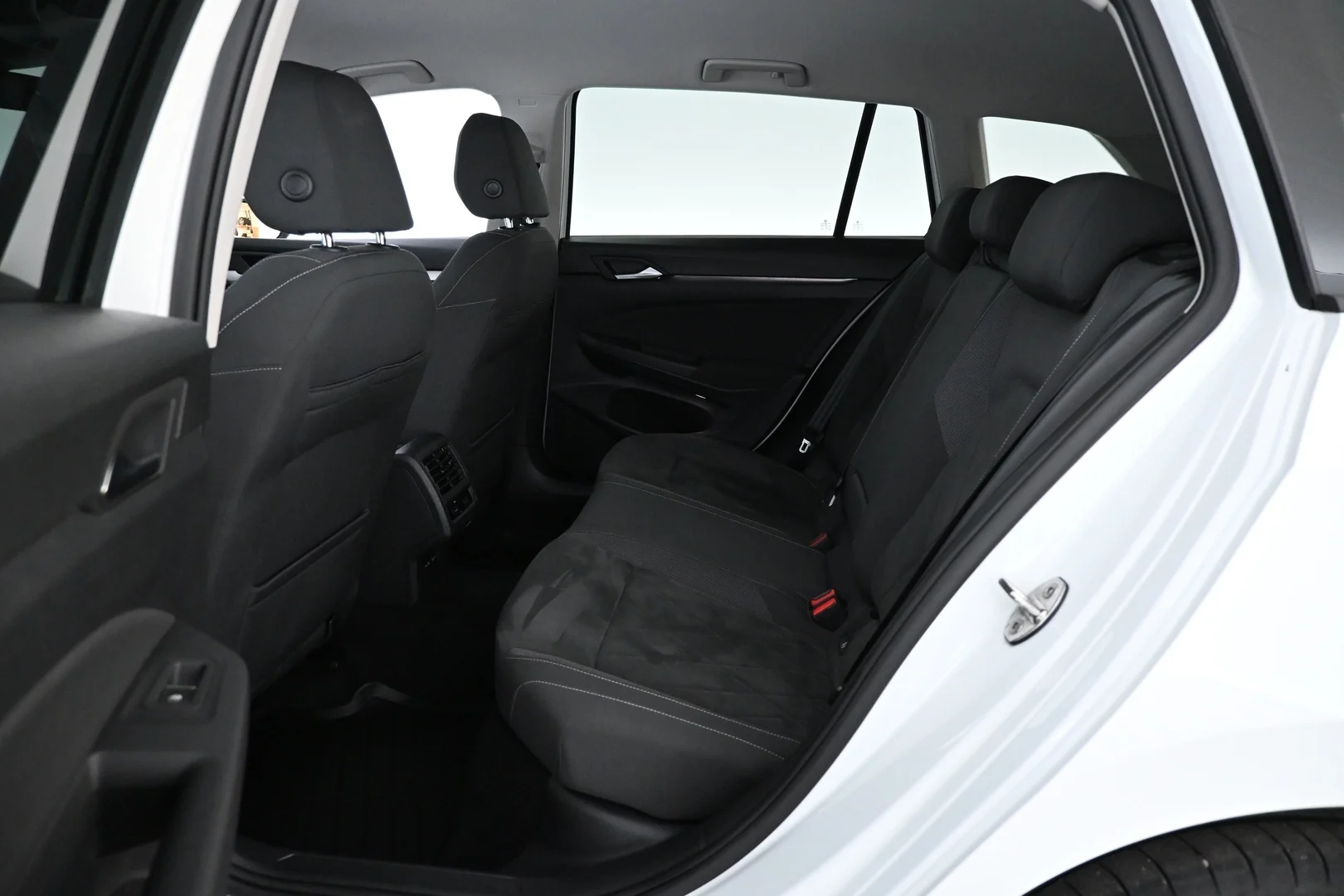 Car Image - 1c6mf4mkTDjaKwf2BcQlU9