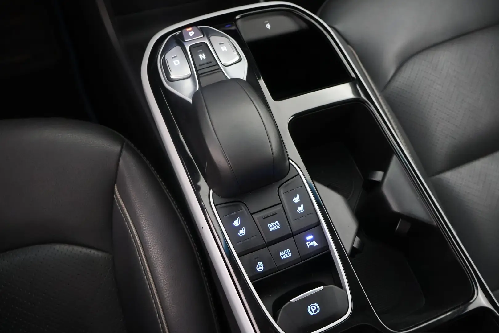 Car Image - 3IzQ7RHg92QzaD4eM3PXHz