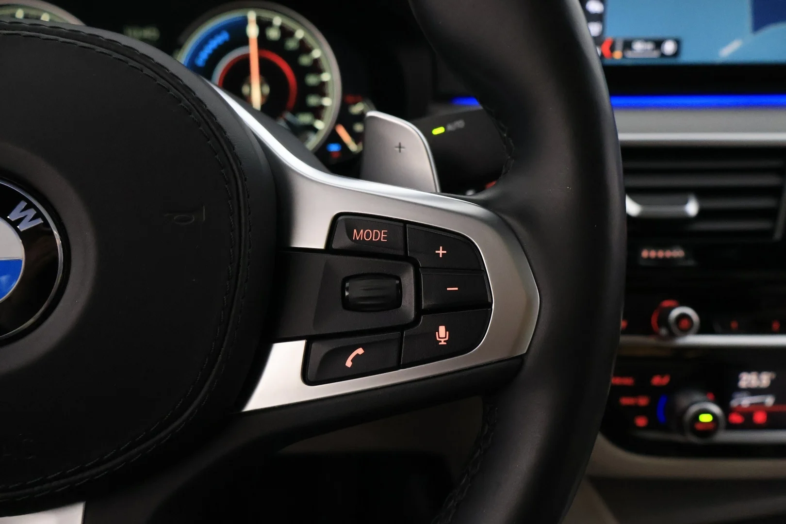 Car Image - 4cSpdwBMsSrD2aNW0OgfhF