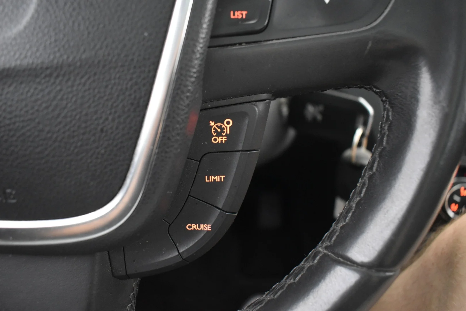 Car Image - 63cg63yM0z44Ut8u6ULo6c