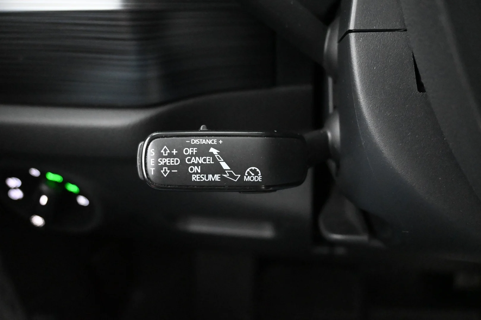 Car Image - 33GsZm2gpidWajplDPzfRv