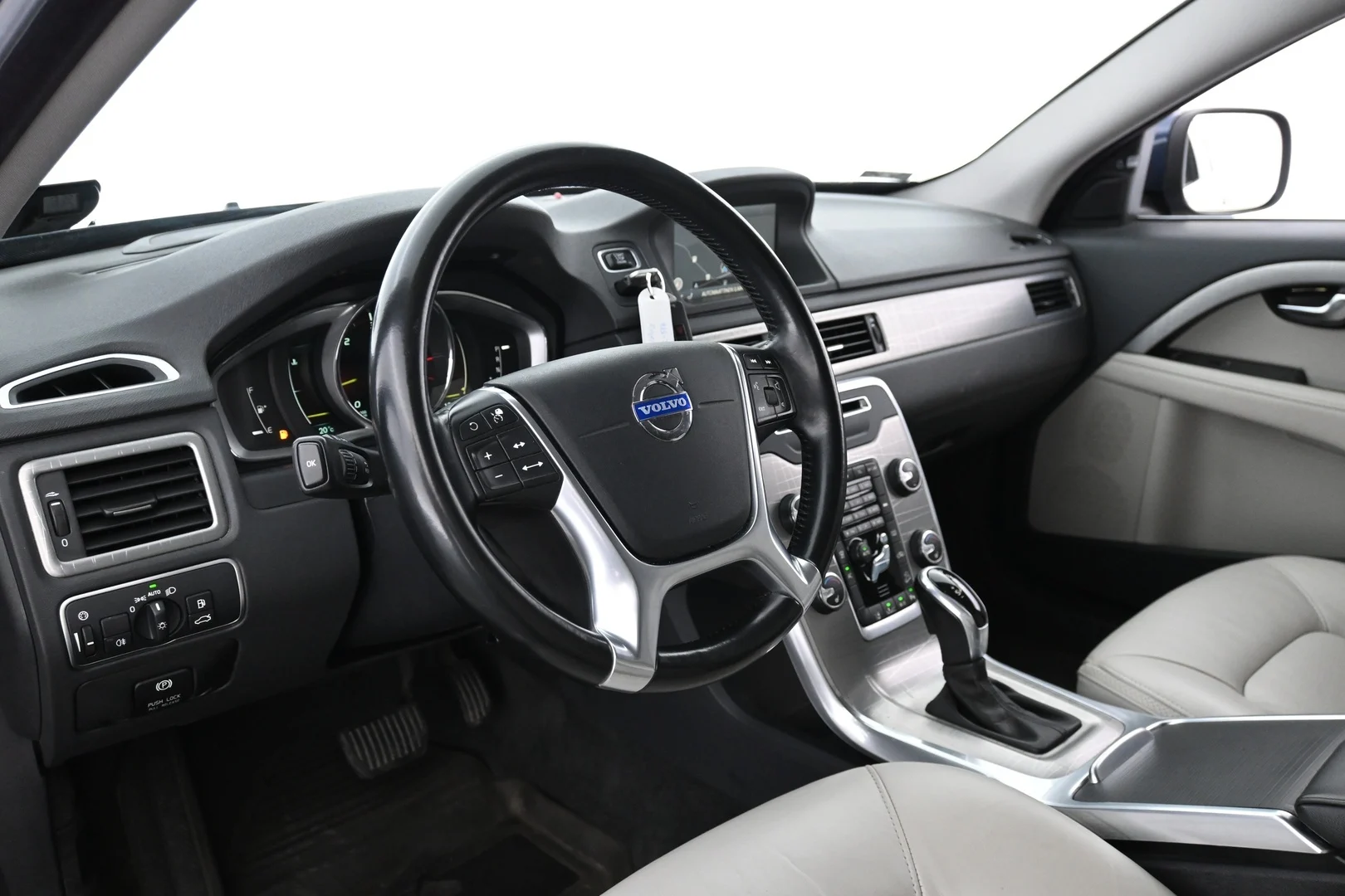 Car Image - 1GA5EvchezjhOGGxhpwfaB