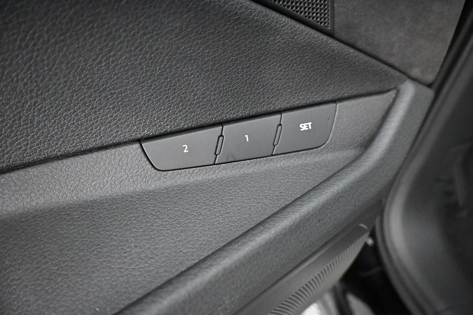 Car Image - 28FagtvhItZnIJ6KPV79wD