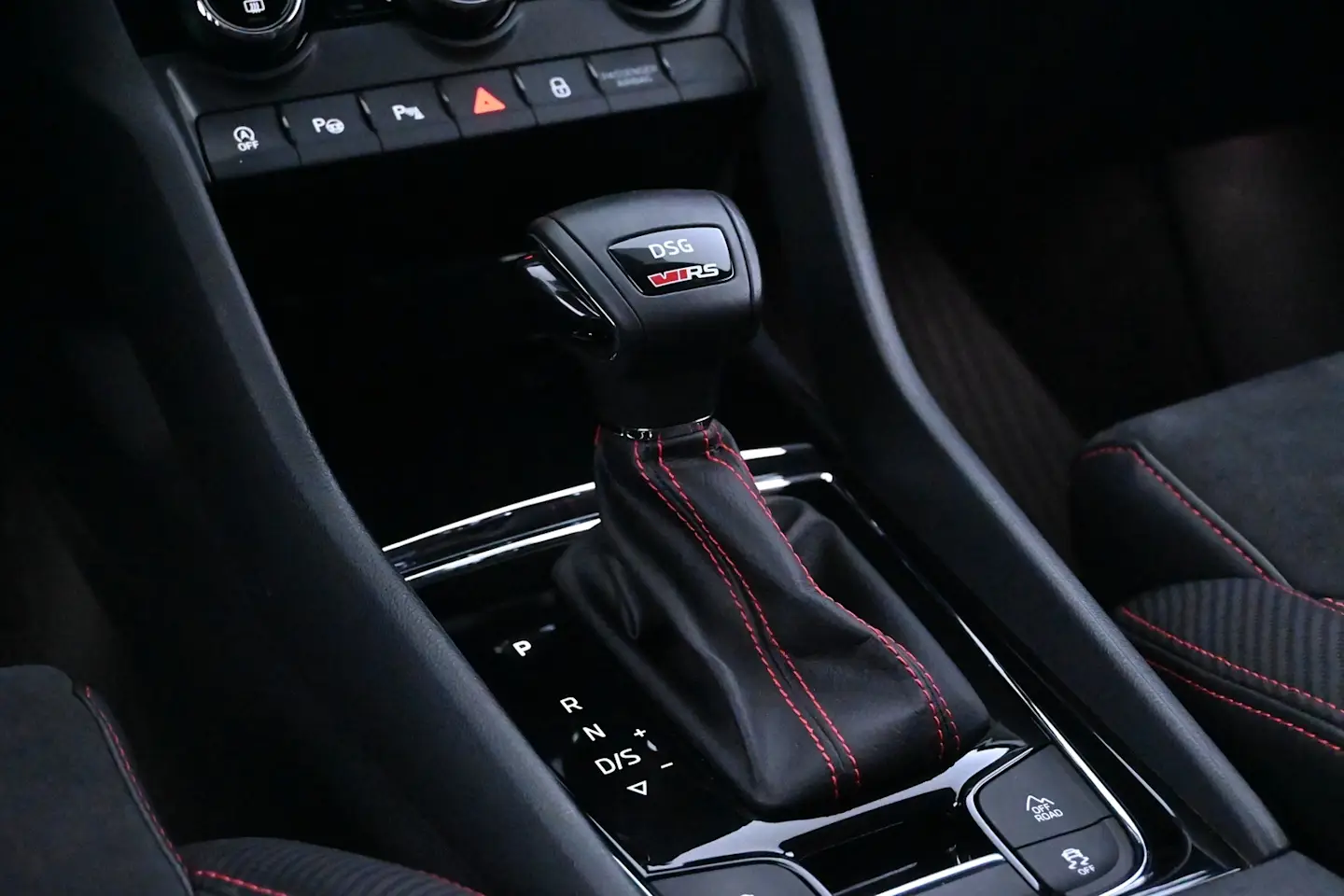 Car Image - 4kWf4DLbzT6Cdh8F7LGxhS