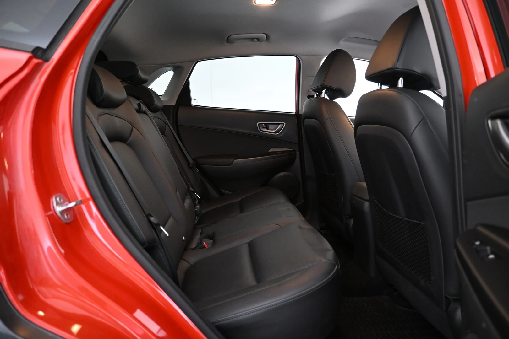 Car Image - 3wO1ie8RfznUjuGNiOjW1u