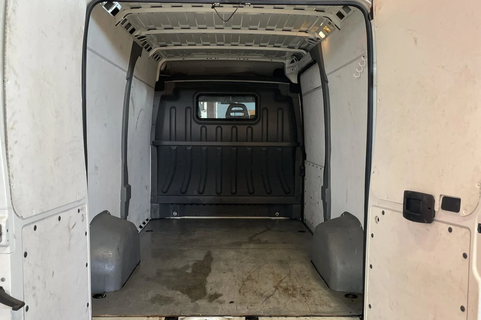 Car Image - 70javYptdroM6Nf5OyHV8e