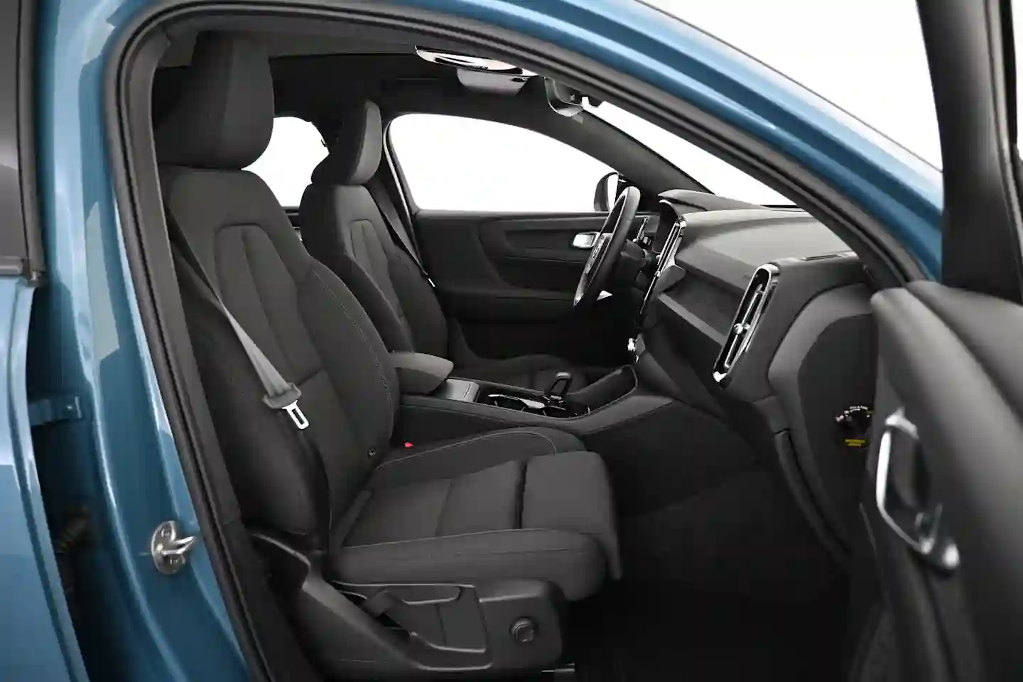 Car Image - 5Trkk5waYZkhUoCrrbdSGx