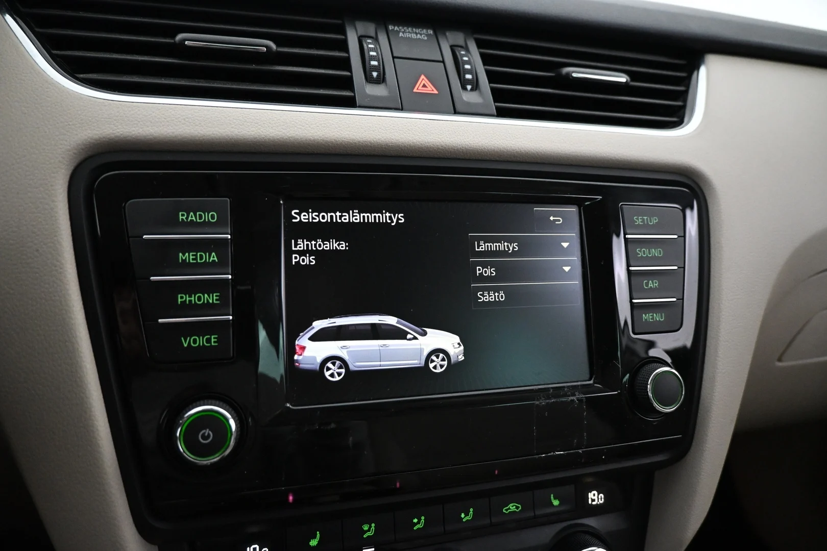 Car Image - 6b0HZQrni6q5JC9lMs8Y4z
