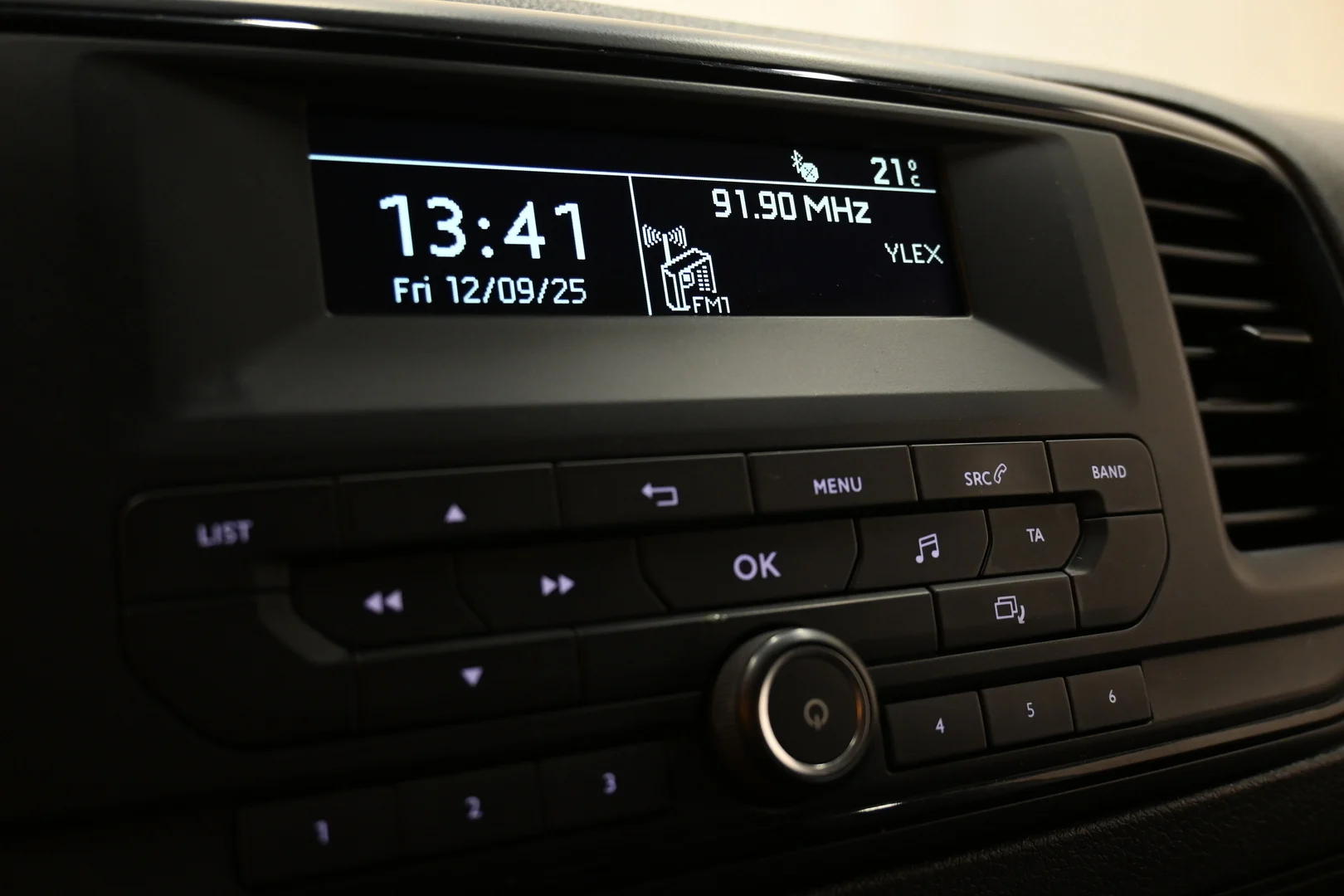 Car Image - qg51ITe4K3OwF1YDJaY4u