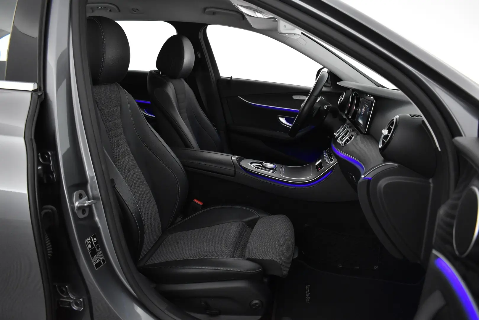 Car Image - 5wAmjGUAWHYq8glkUFdu7k