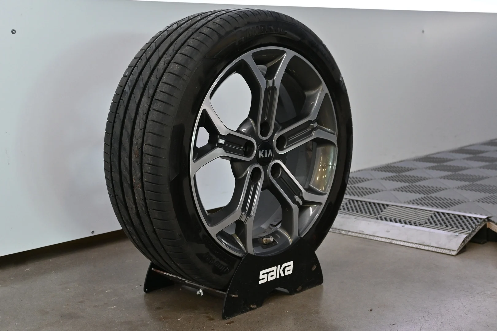 Car Image - 7t1VBaASfl54SzHZYTjgOq