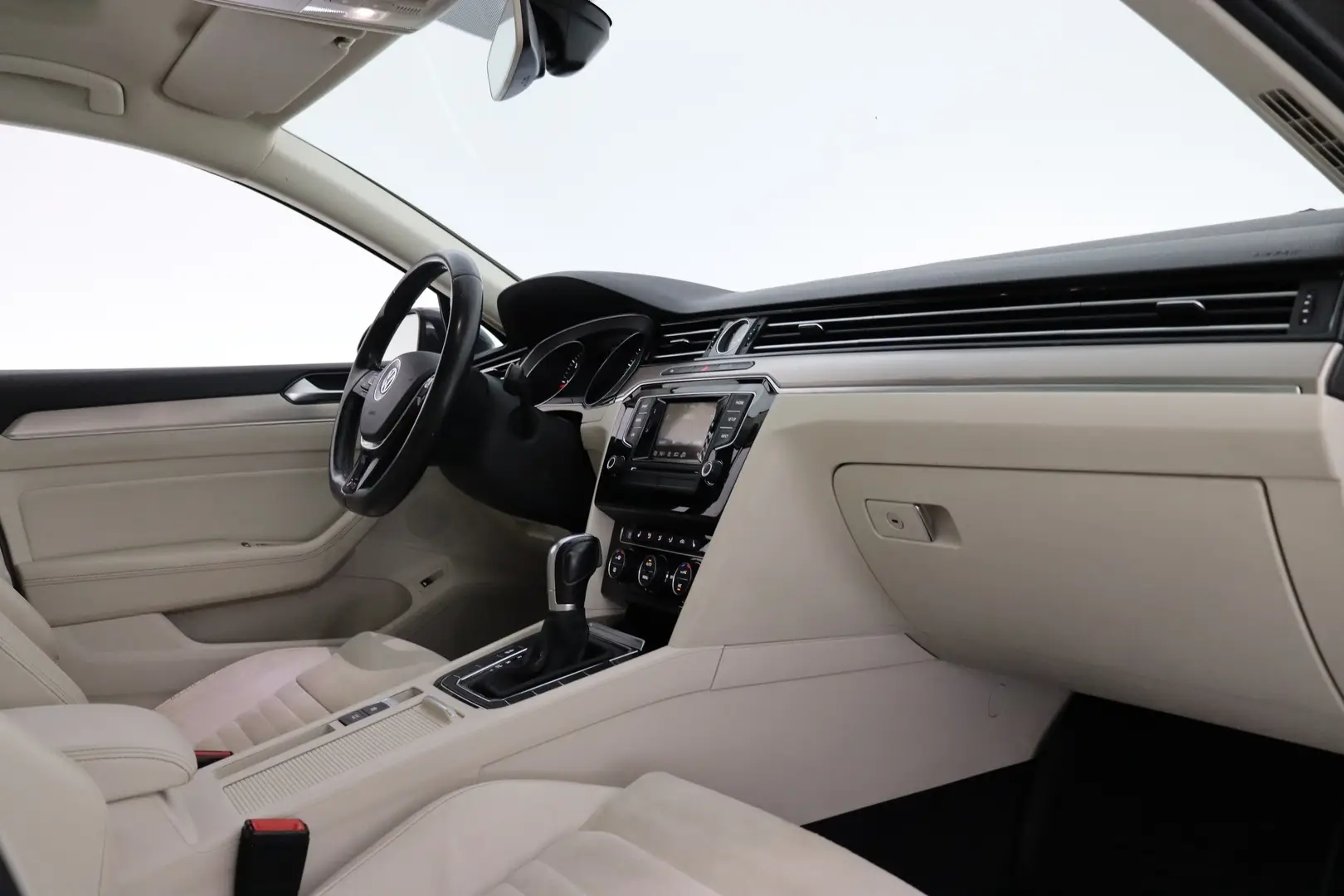 Car Image - 3G3WtRh2vRTf24j7uK9FS8
