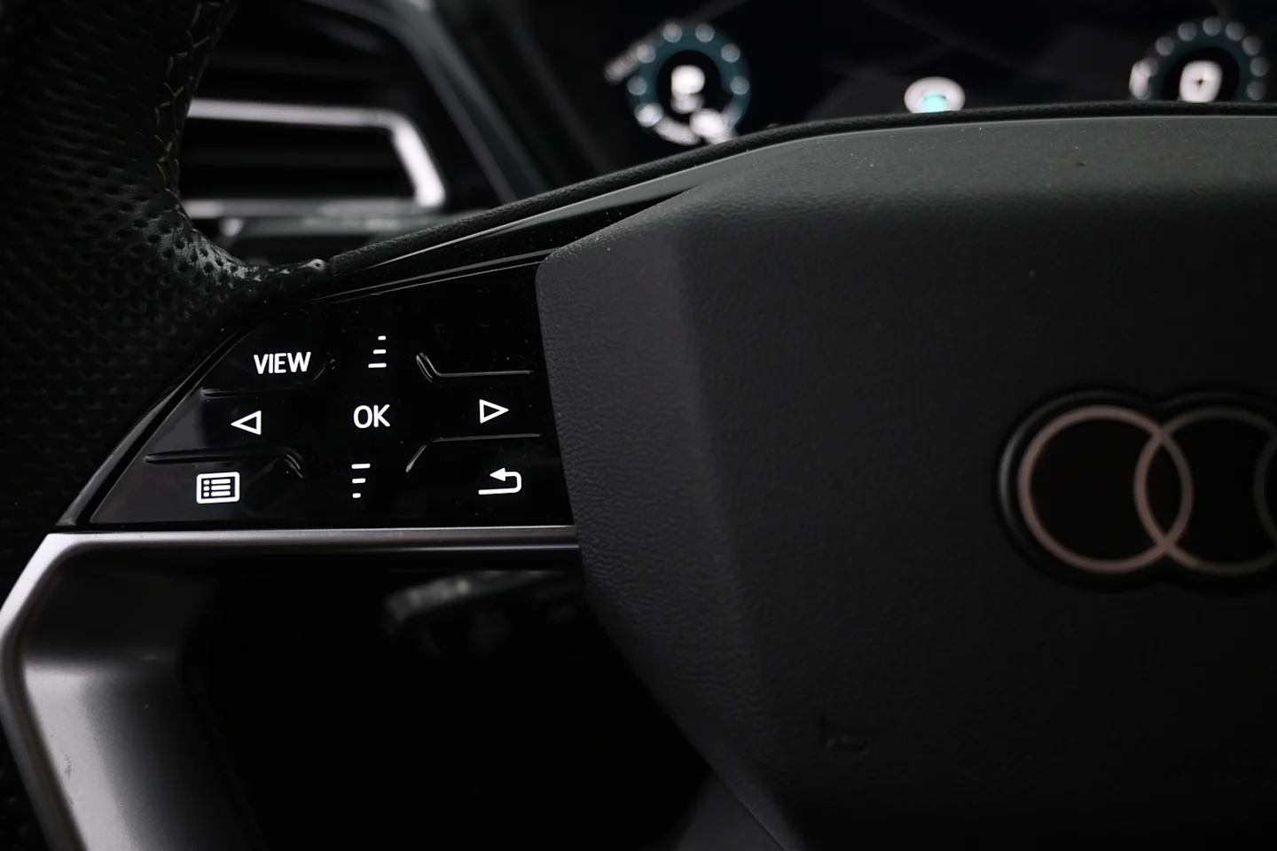 Car Image - 4f6lcNLgF0QAo1QeT6K9f1