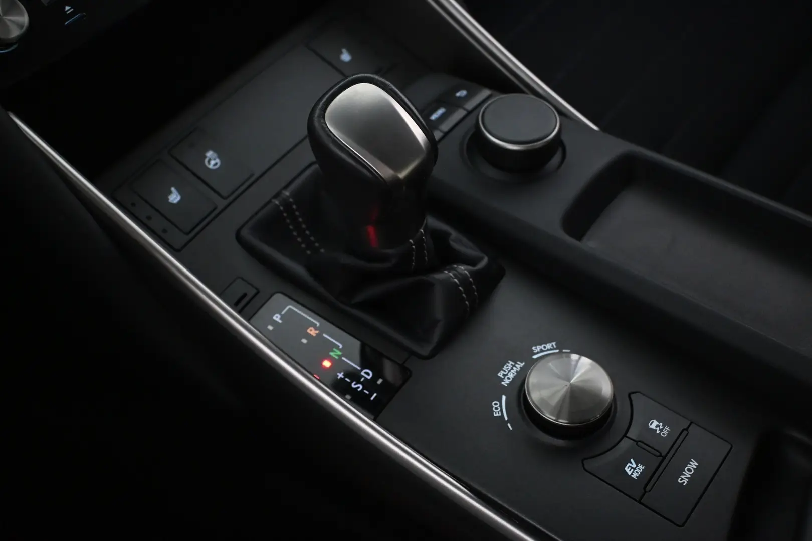 Car Image - 15nCJeBvKVuyxIQcBYvmQY