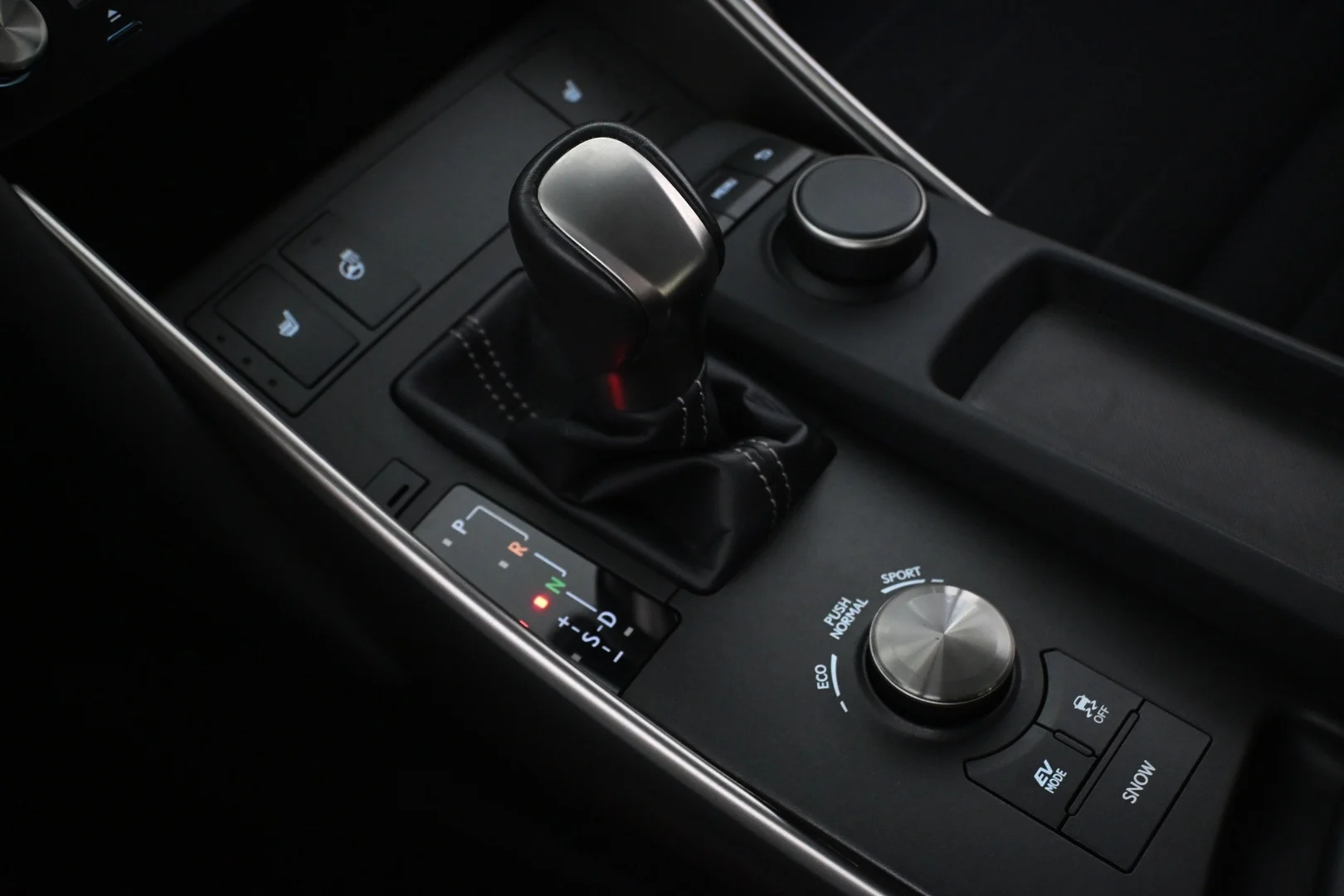 Car Image - 15nCJeBvKVuyxIQcBYvmQY