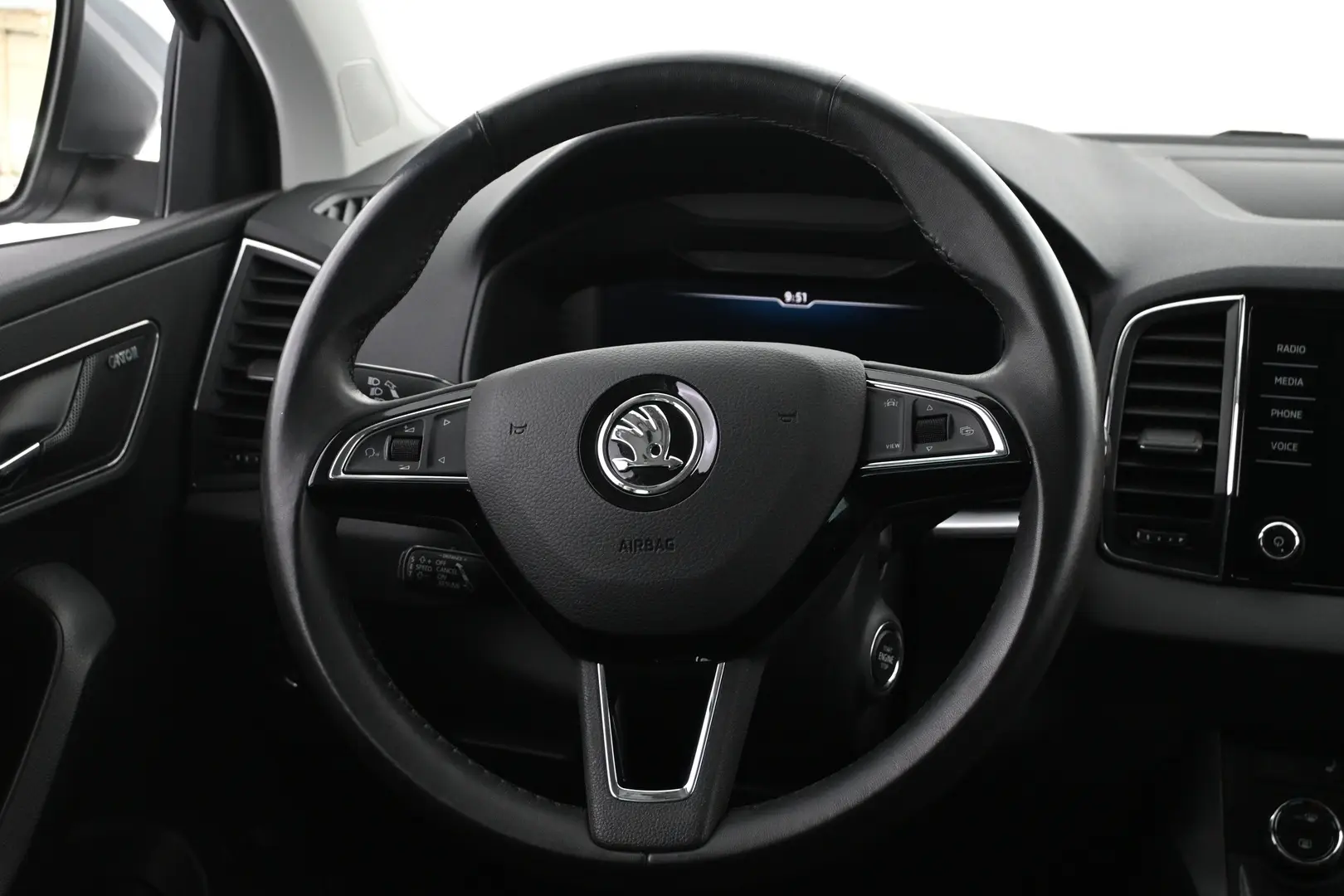 Car Image - 7D76BaShABGRMiImAIOAj1