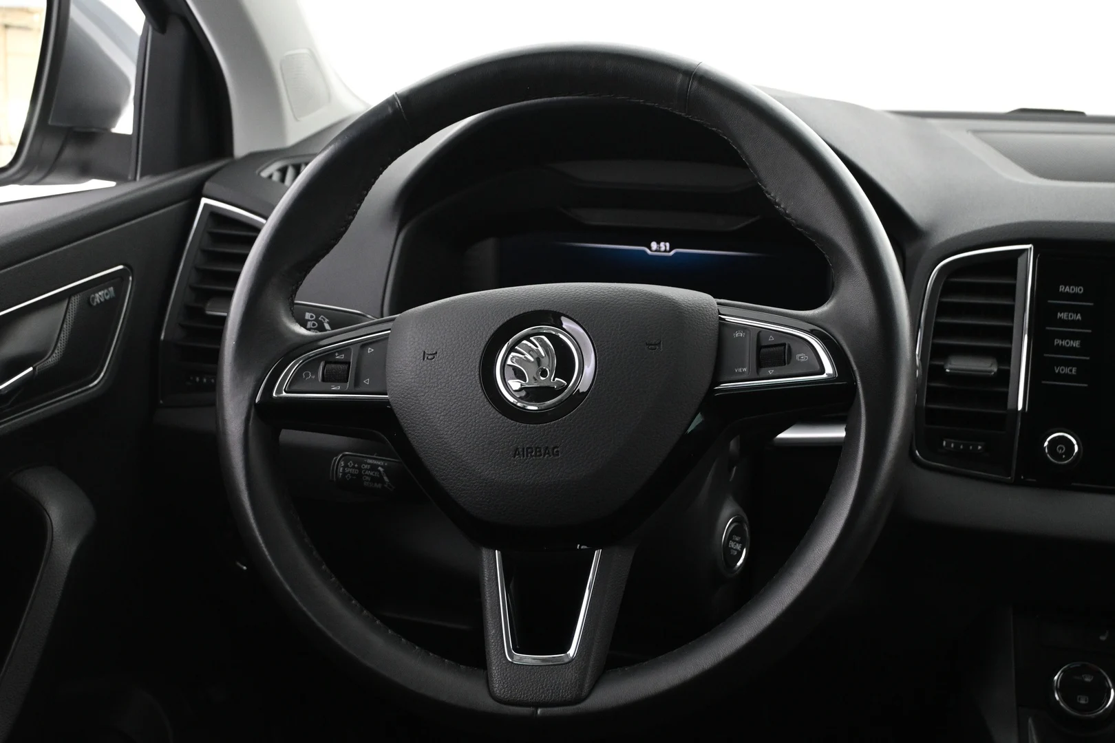 Car Image - 7D76BaShABGRMiImAIOAj1