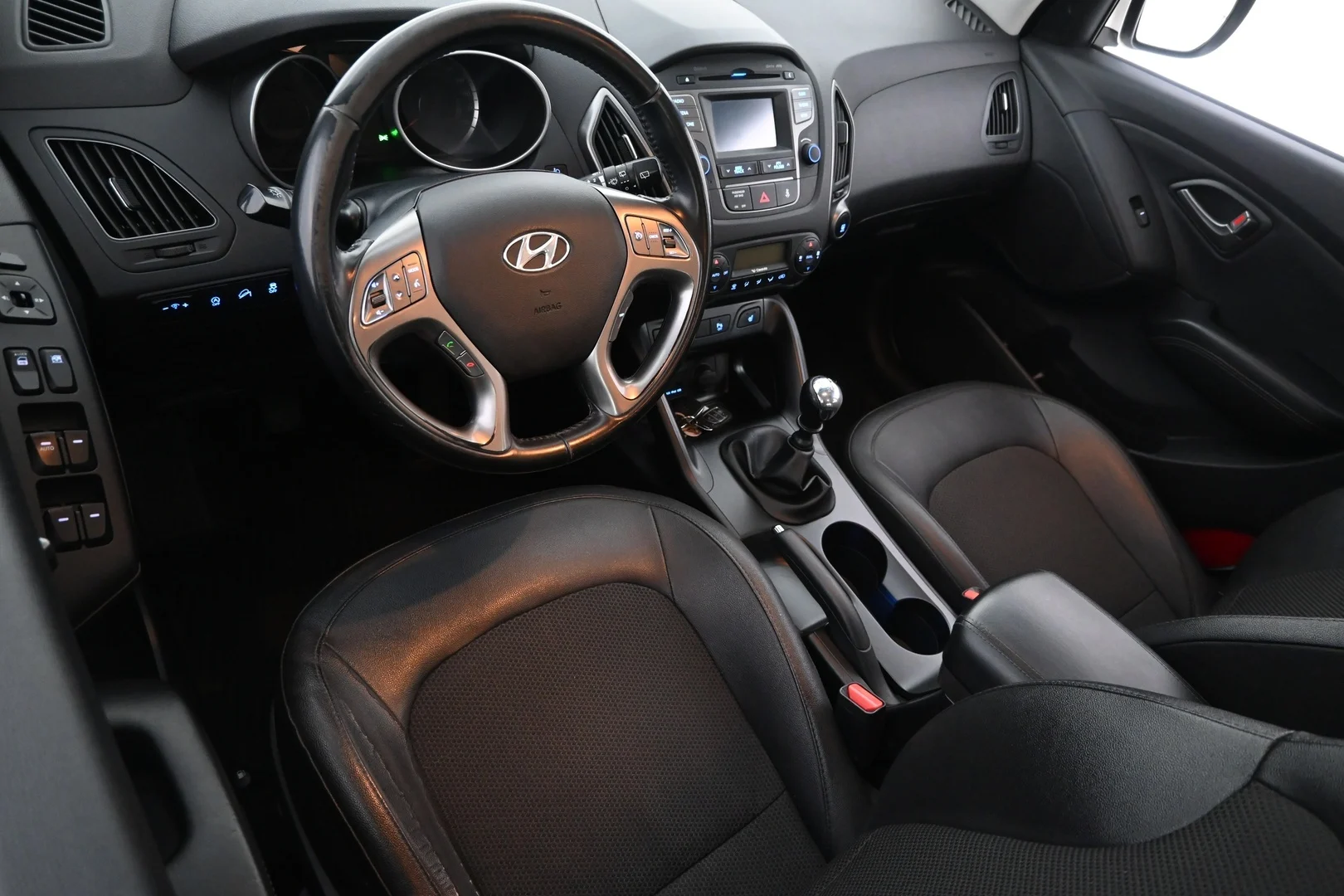 Car Image - 6QedRUHkvH3hTzKA5khzgF