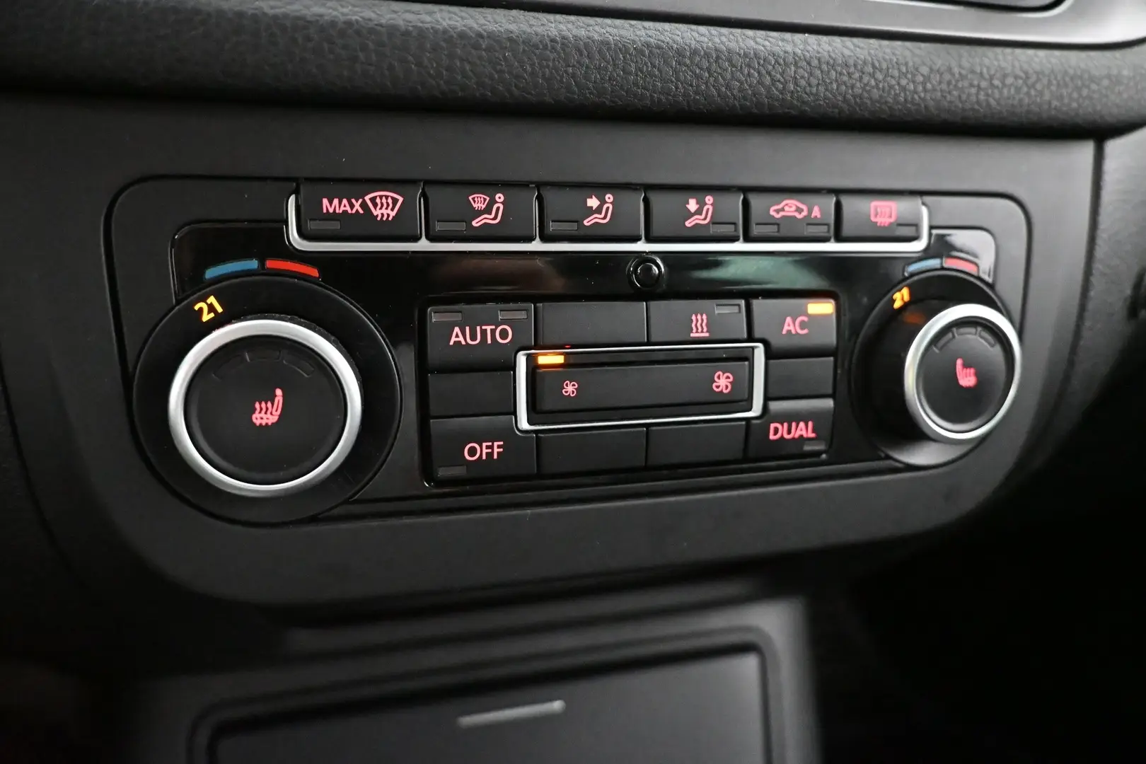 Car Image - 4KEKr0xuxUIpmBJrGd71ip