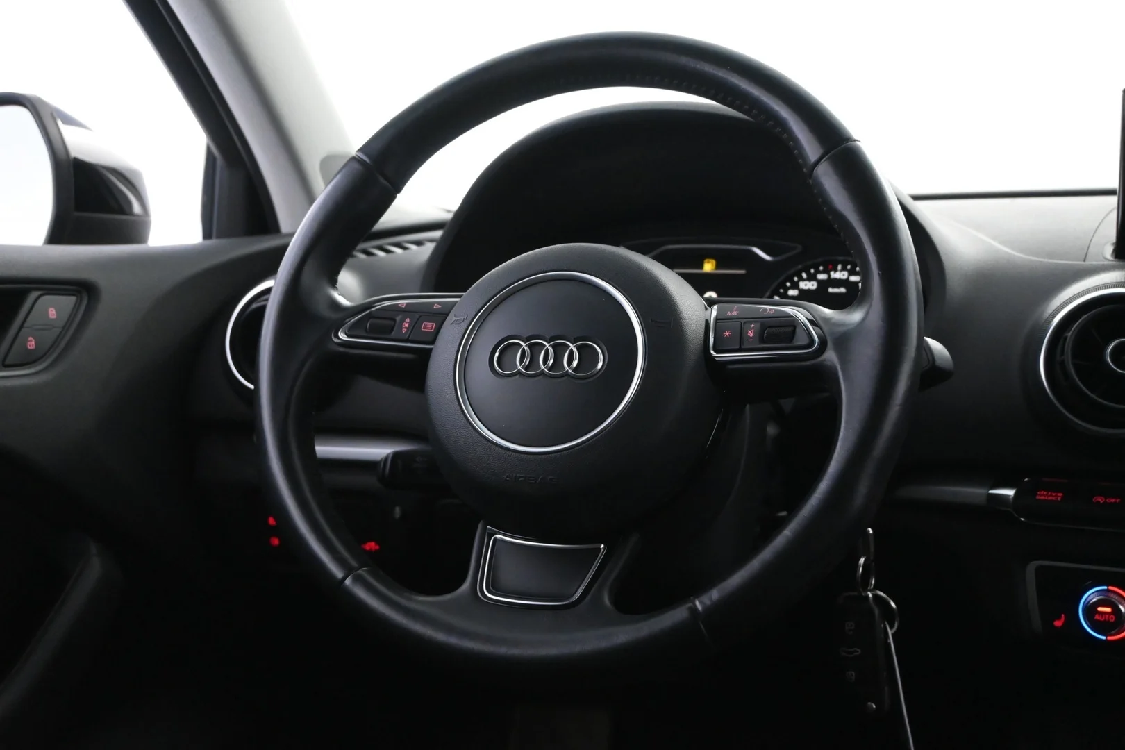 Car Image - 7hyIEUbNfscQHaXLREnNXZ