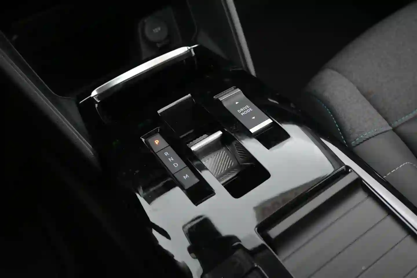 Car Image - 1tarEJNeGFkJuG7siqoVtU