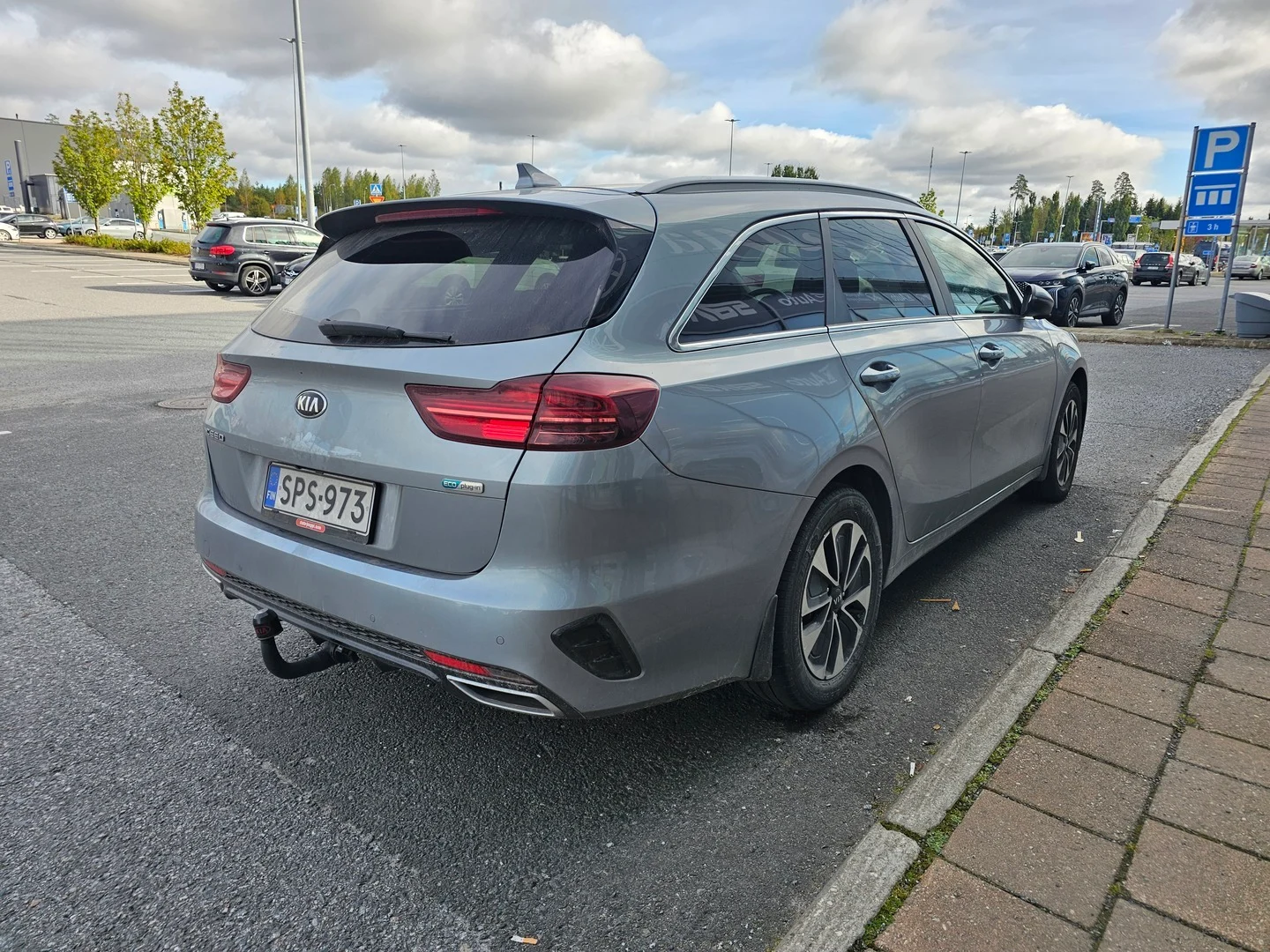 Car Image - 65DWi4d20AolgBGp98MPV6