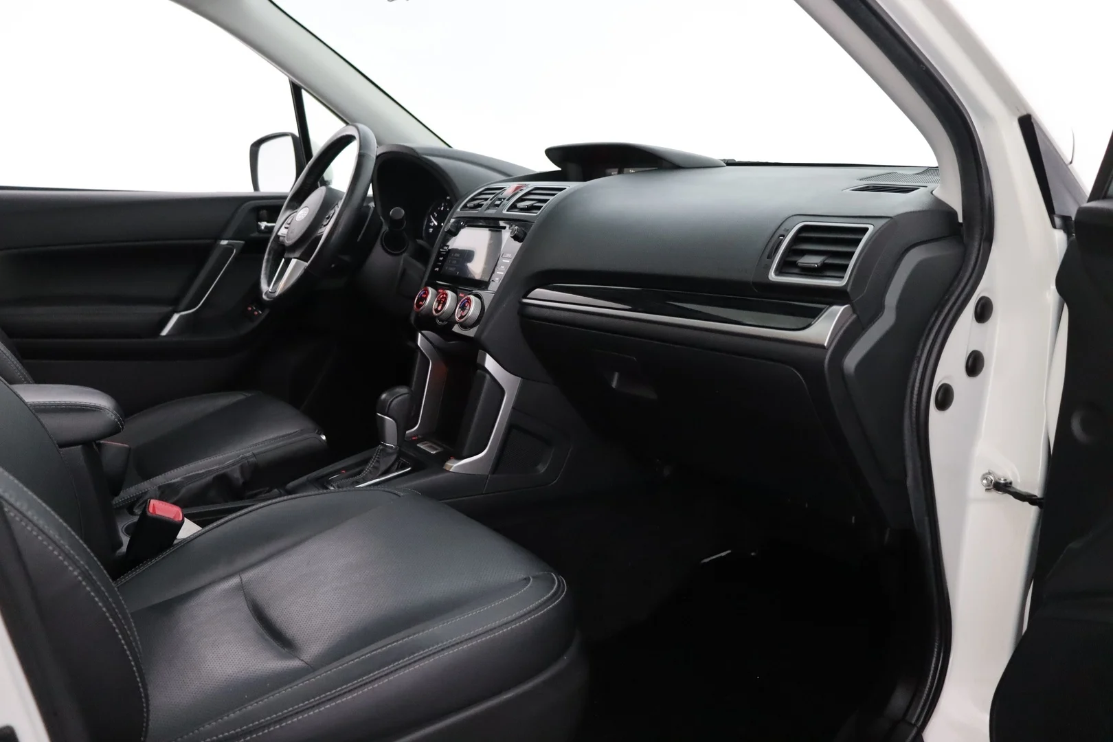 Car Image - 55PWxvxqSikE8RfGLmIEXc