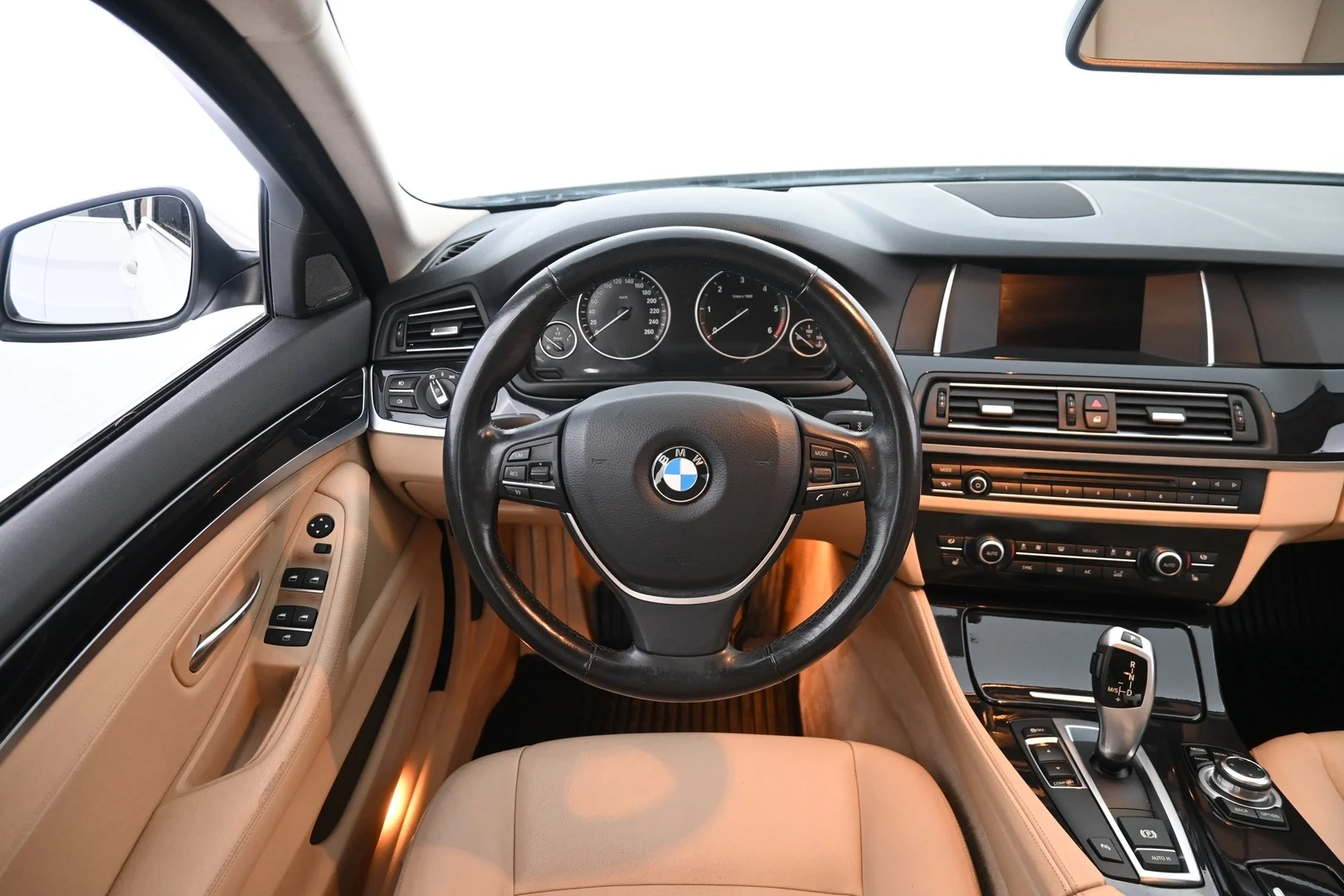 Car Image - 4qnR8RkkI3g3w1bWRRrFoq