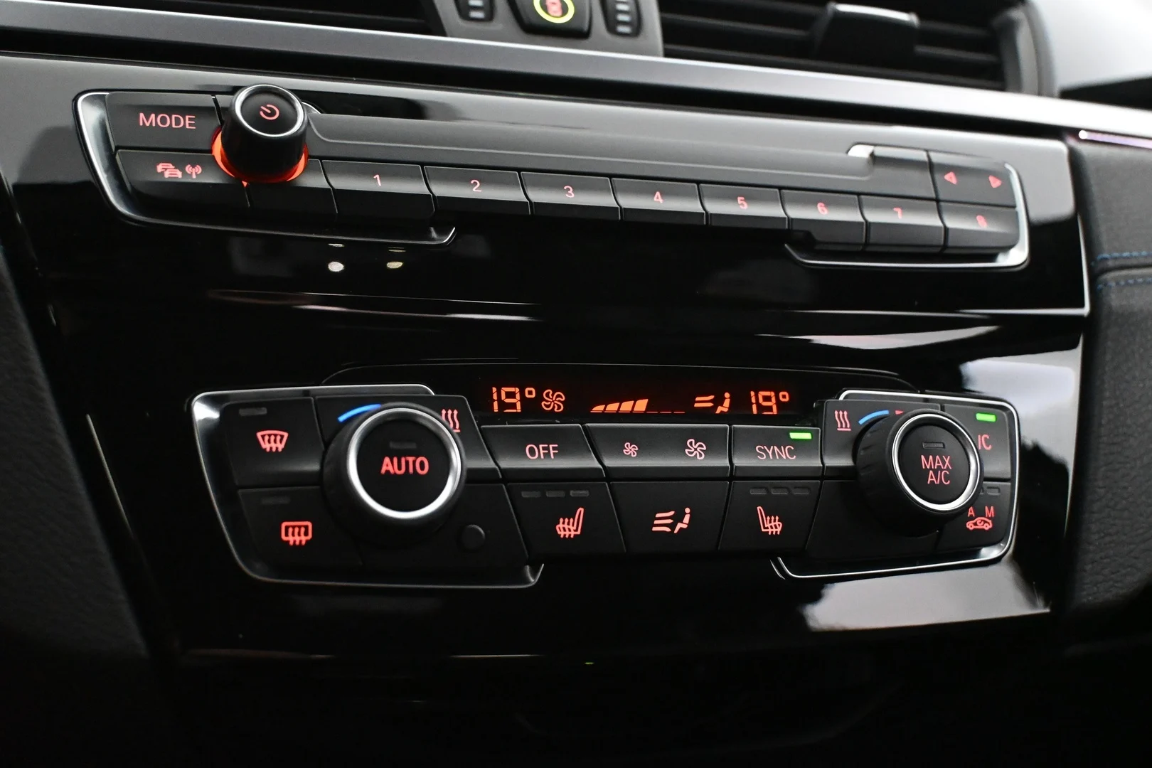Car Image - 55AdKon9BdICSIbbbv9FeL