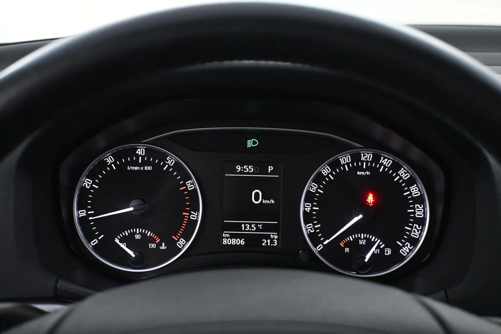 Car Image - 5Wd7MNgAI7ogO1VP4UTvq1